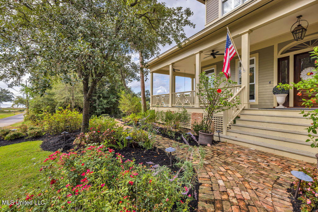 207 Washington Avenue