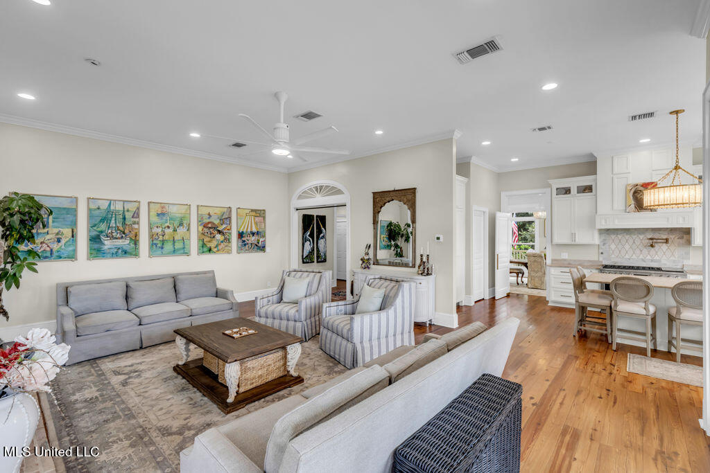 207 Washington Avenue