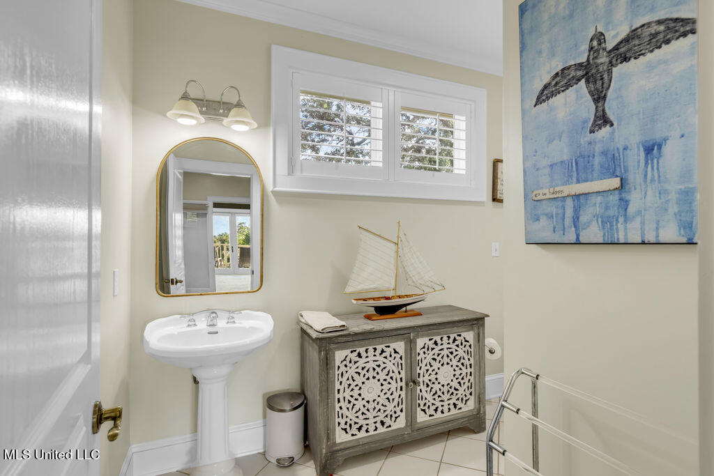 207 Washington Avenue