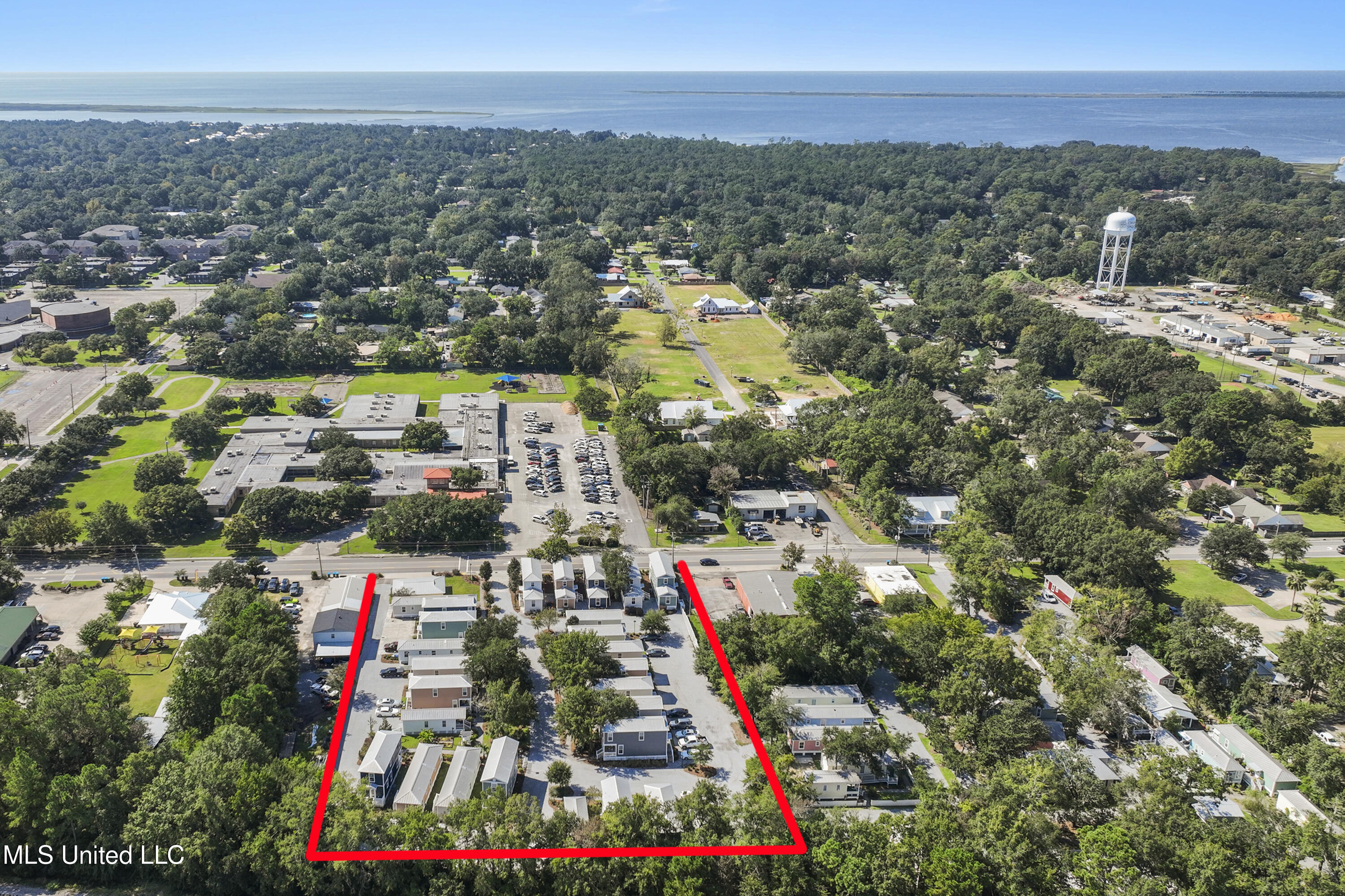 2207 Government Street, 13