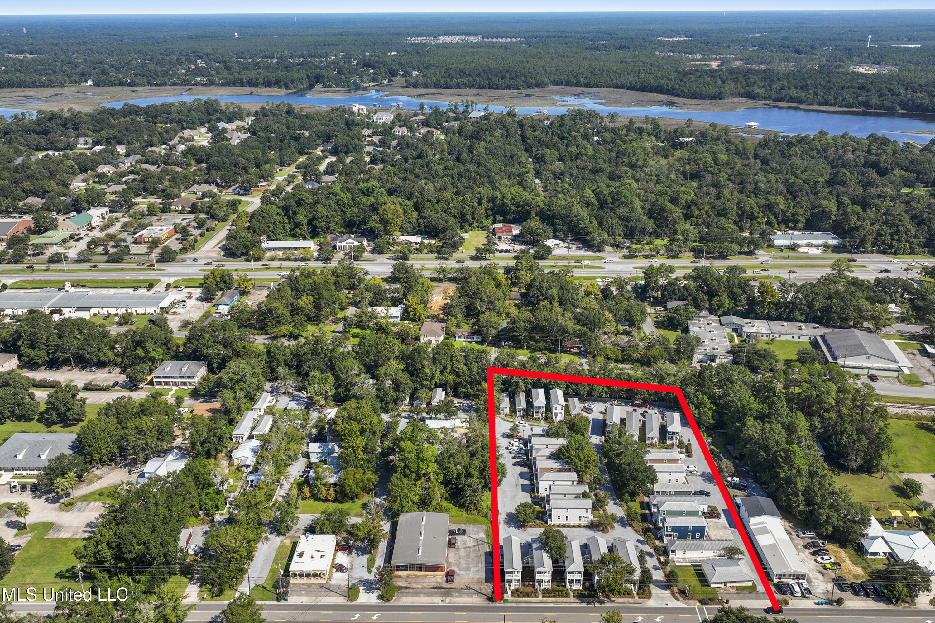 2207 Government Street, 13