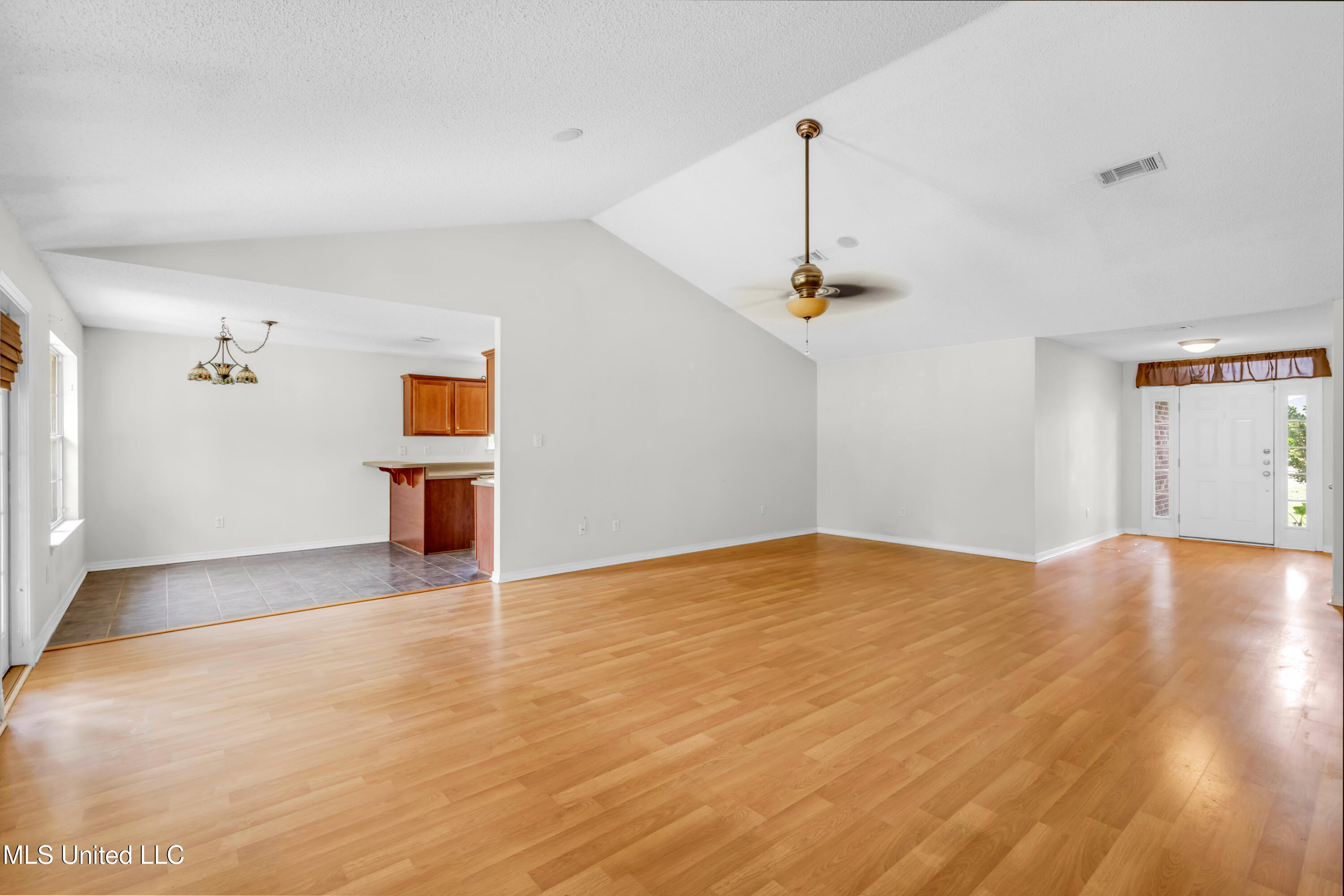 13601 Virginia Street