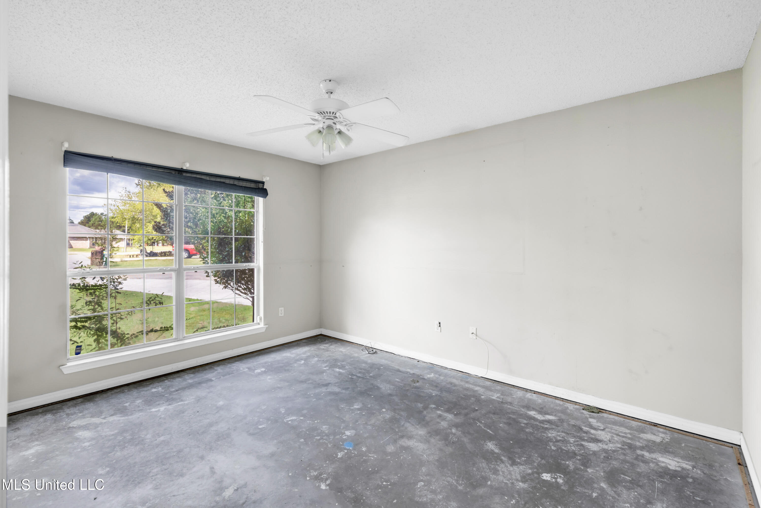 13601 Virginia Street