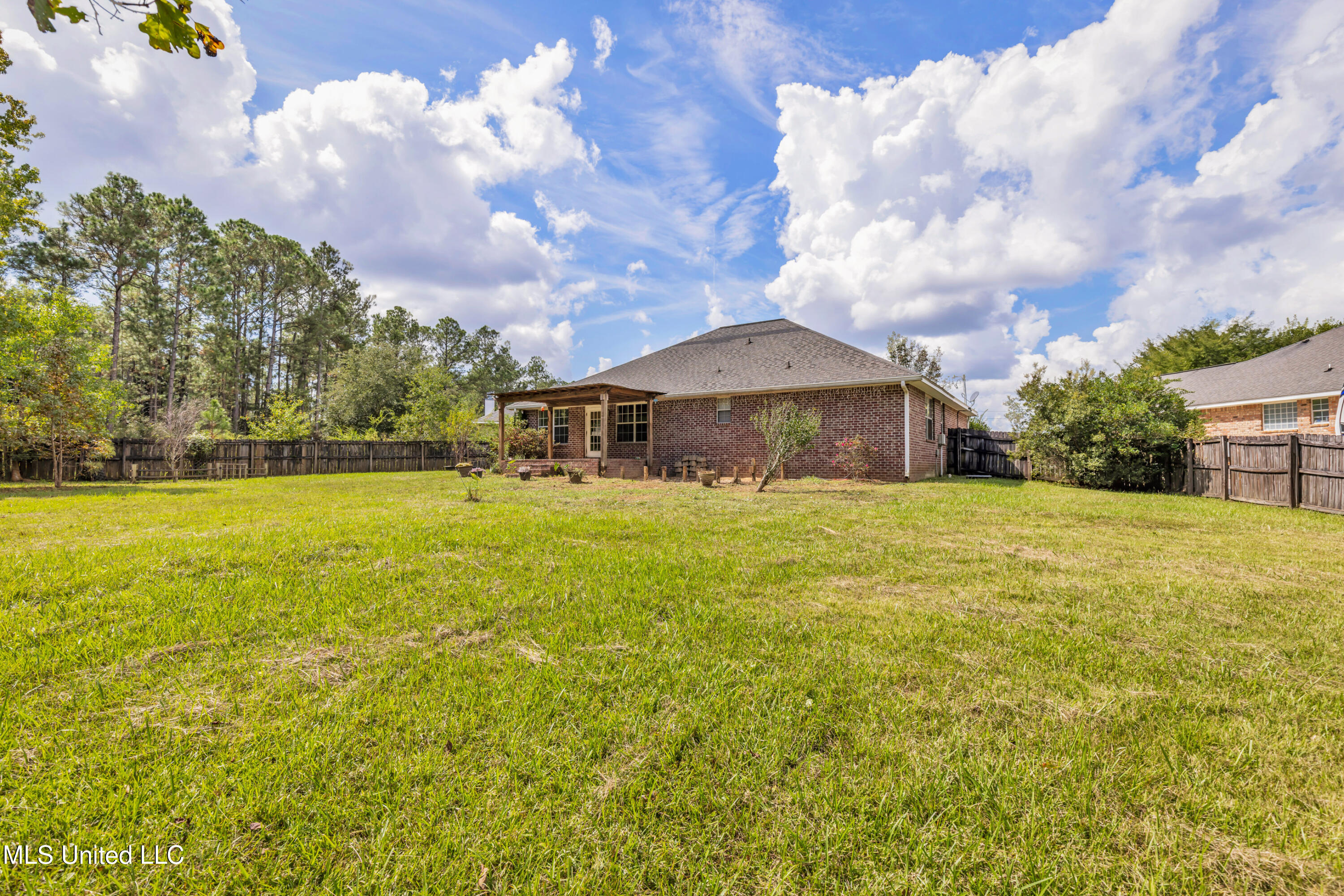 13601 Virginia Street