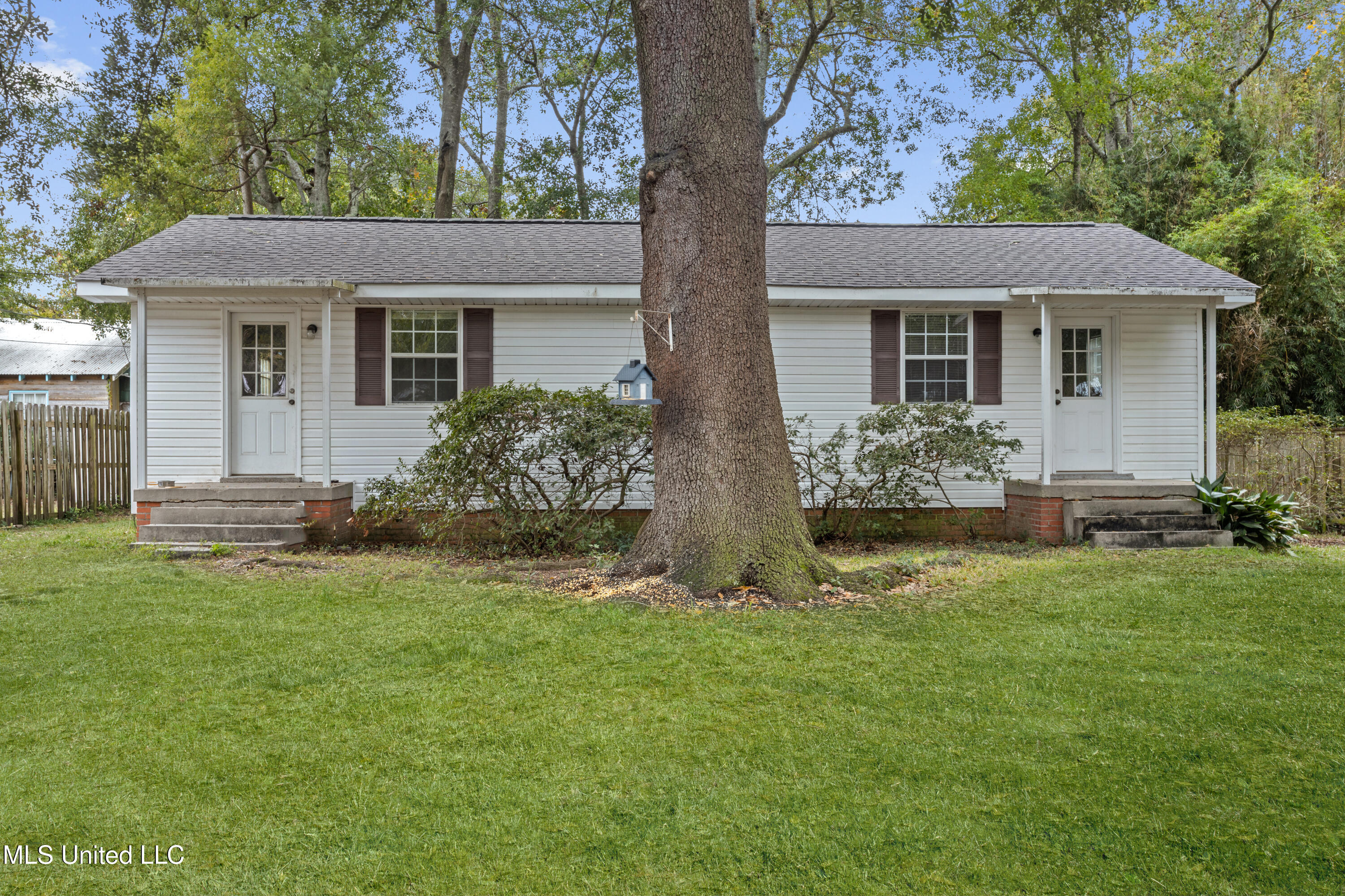 605/607 Russell Avenue