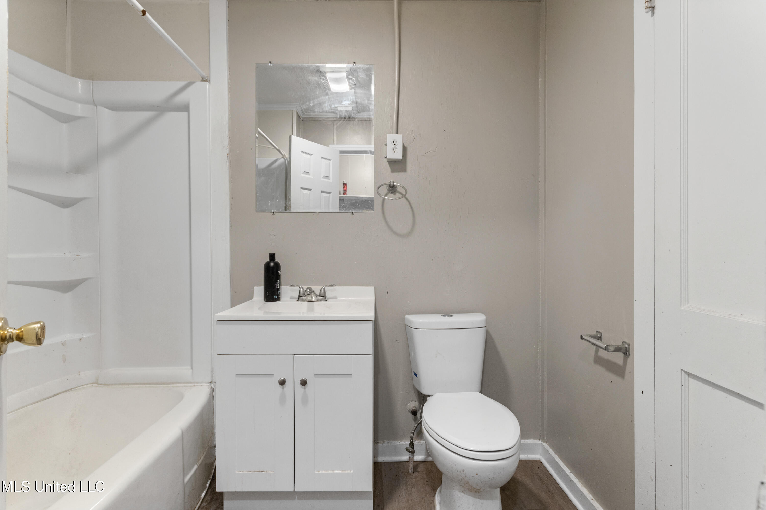 605/607 Russell Avenue