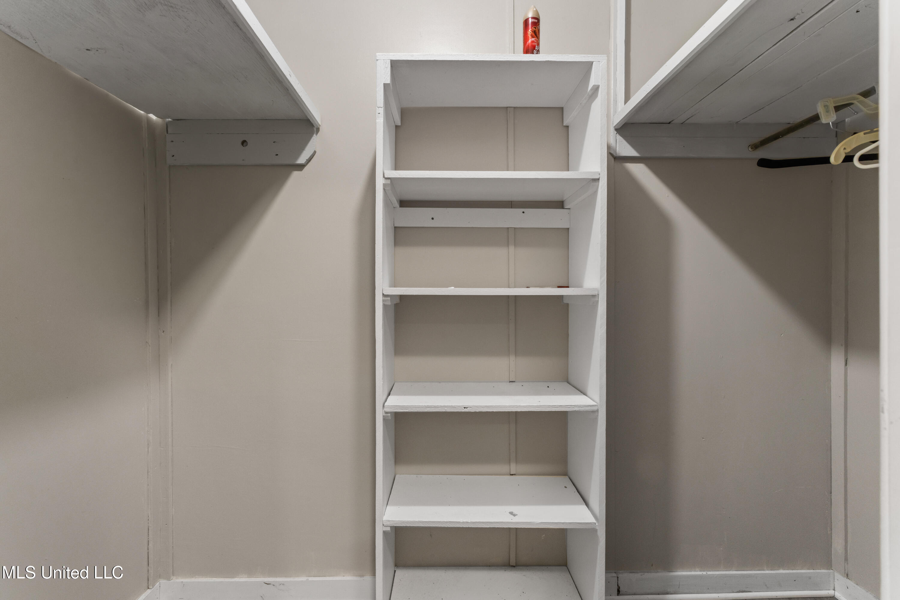 605/607 Russell Avenue