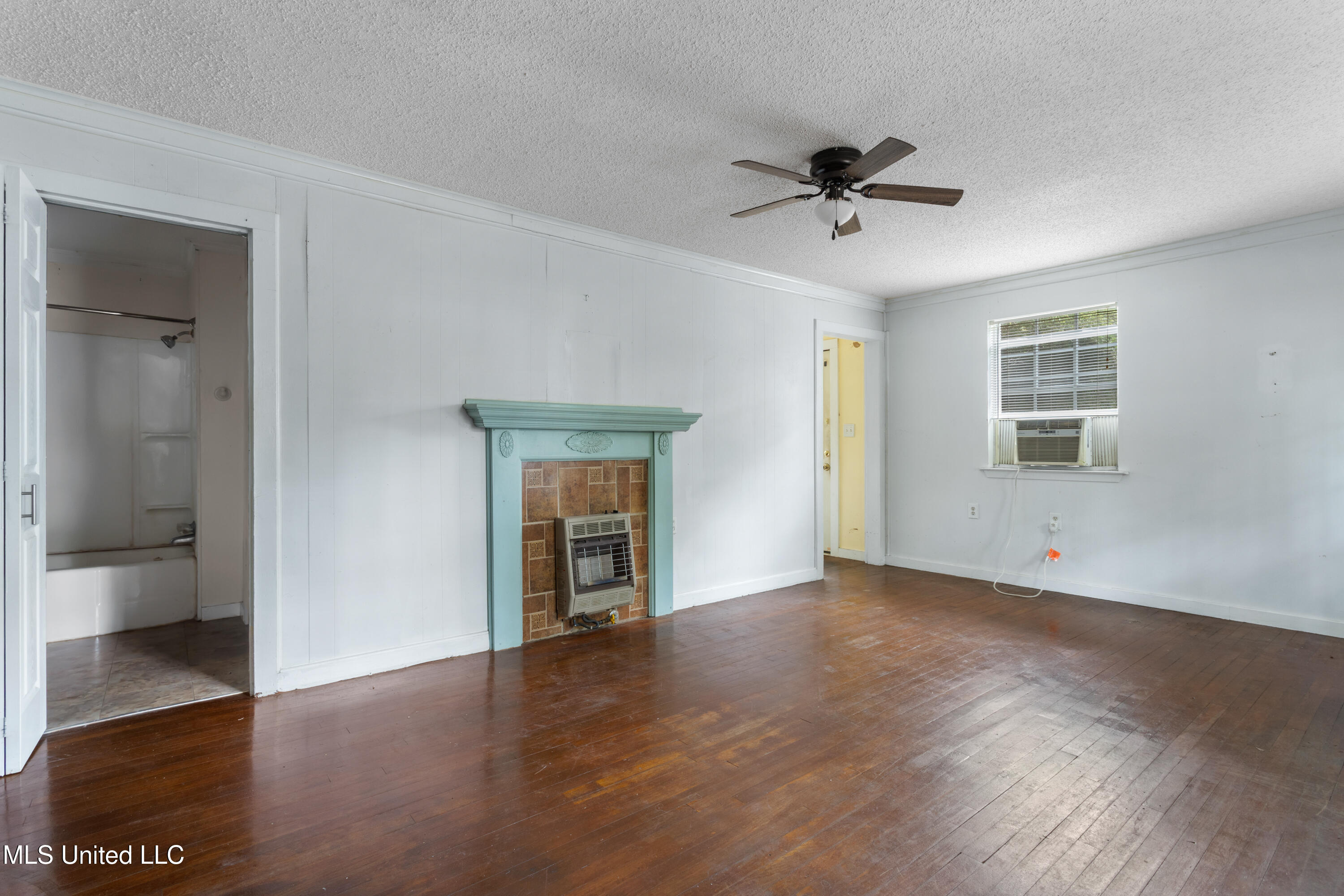 605/607 Russell Avenue