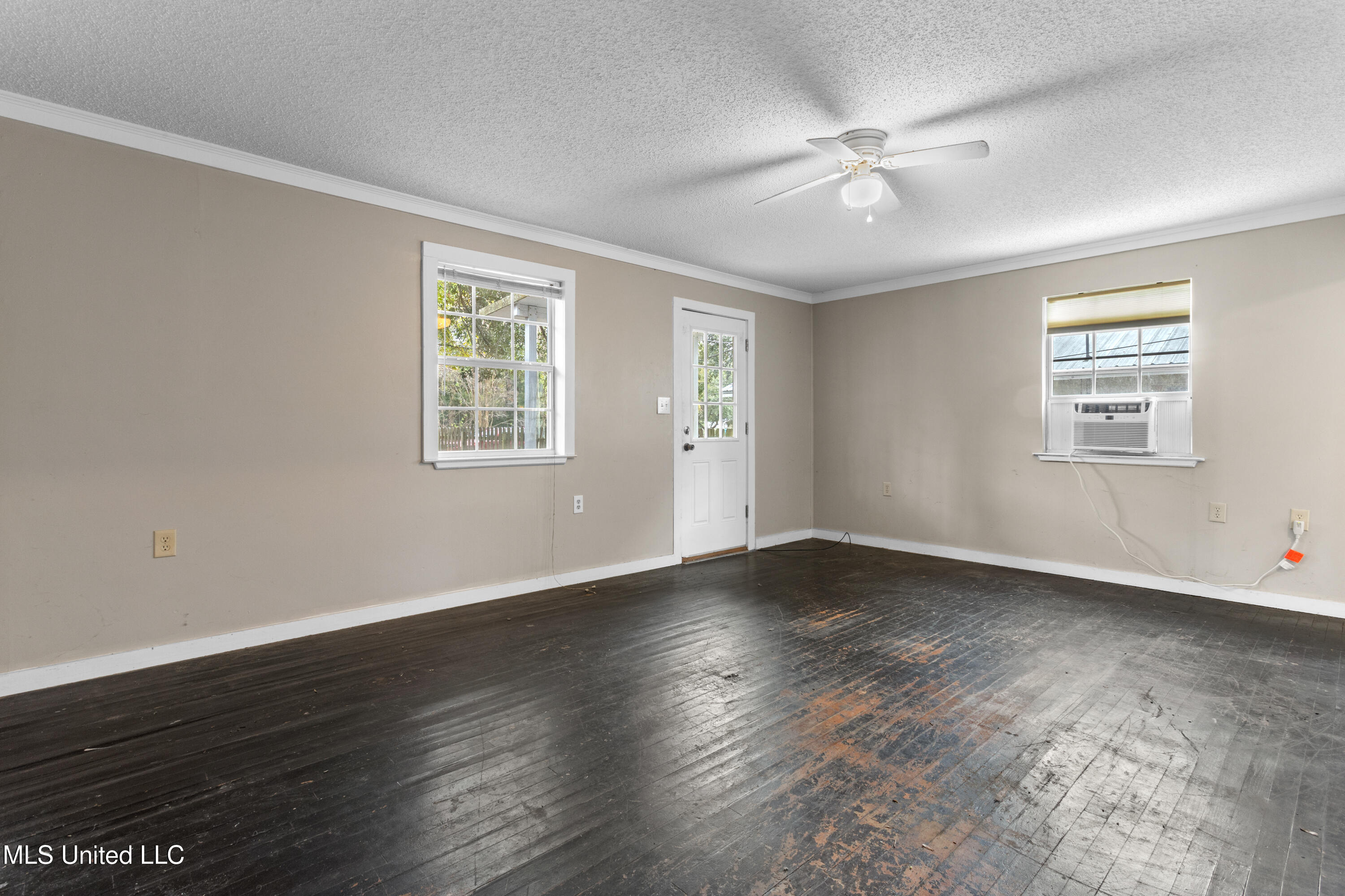 605/607 Russell Avenue