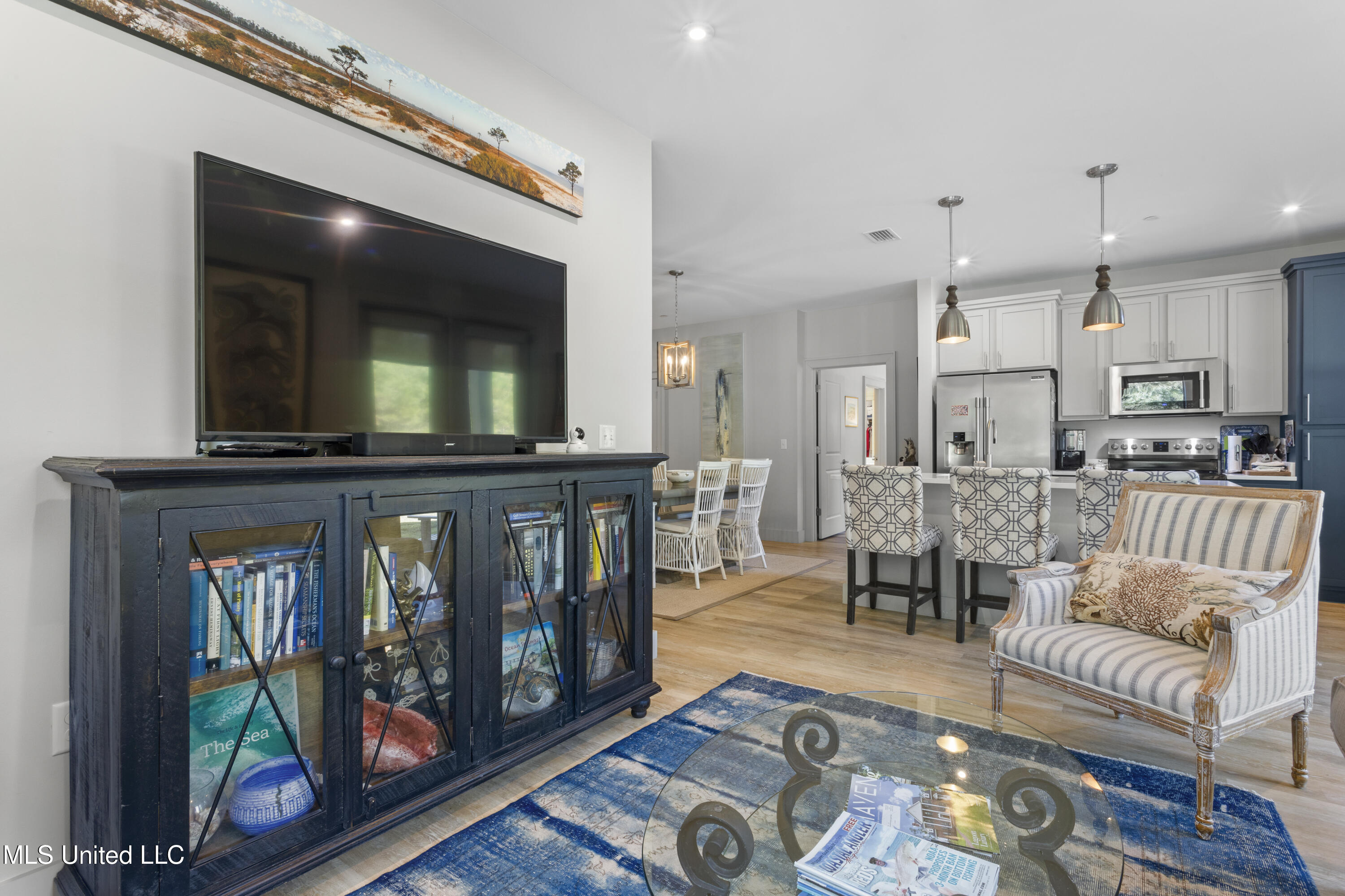 2501 Bienville Boulevard, 517