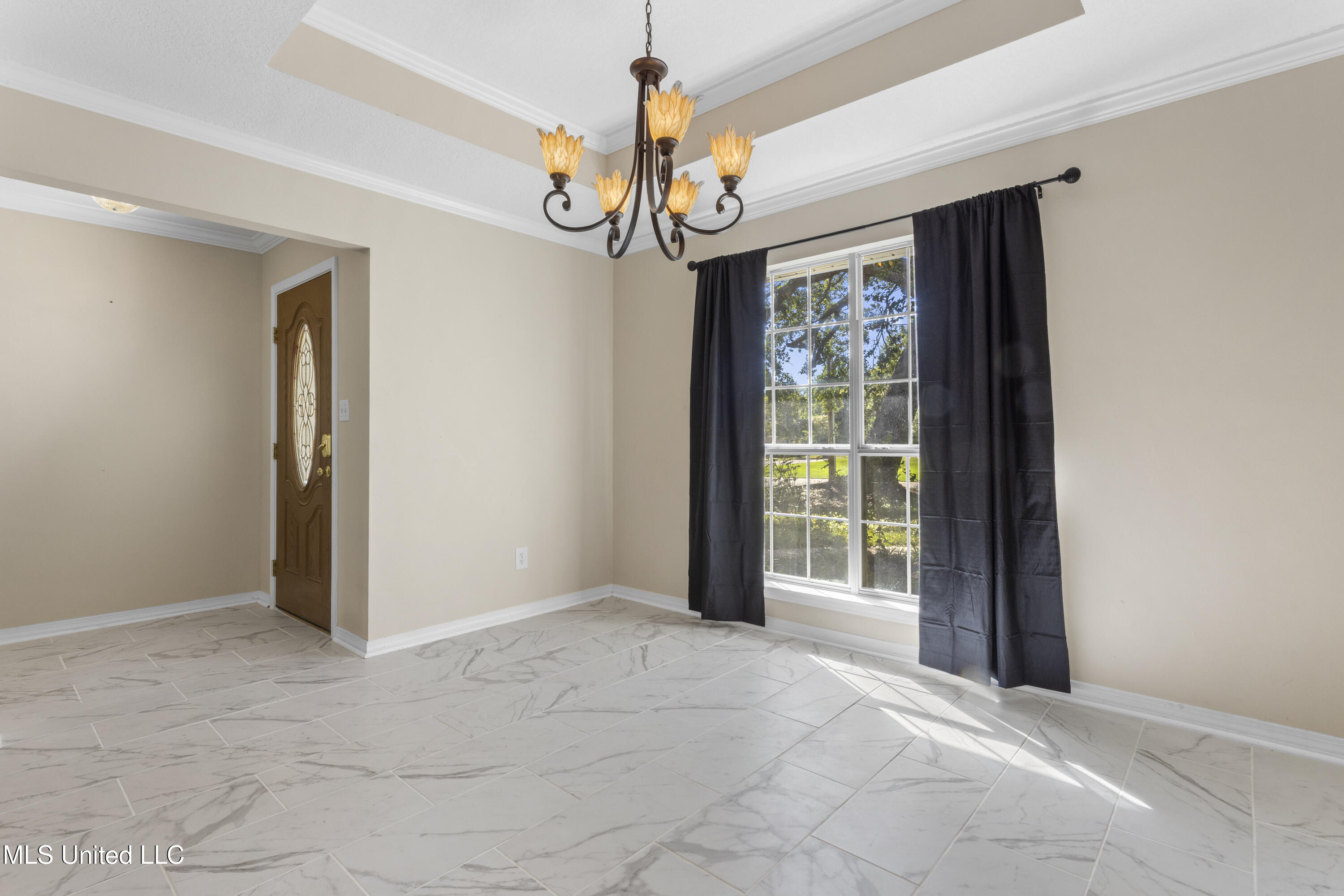 13313 Hollow Oak Lane