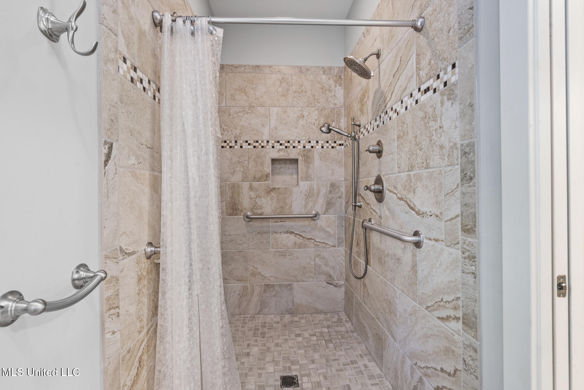 10720 Eagle Nest Road