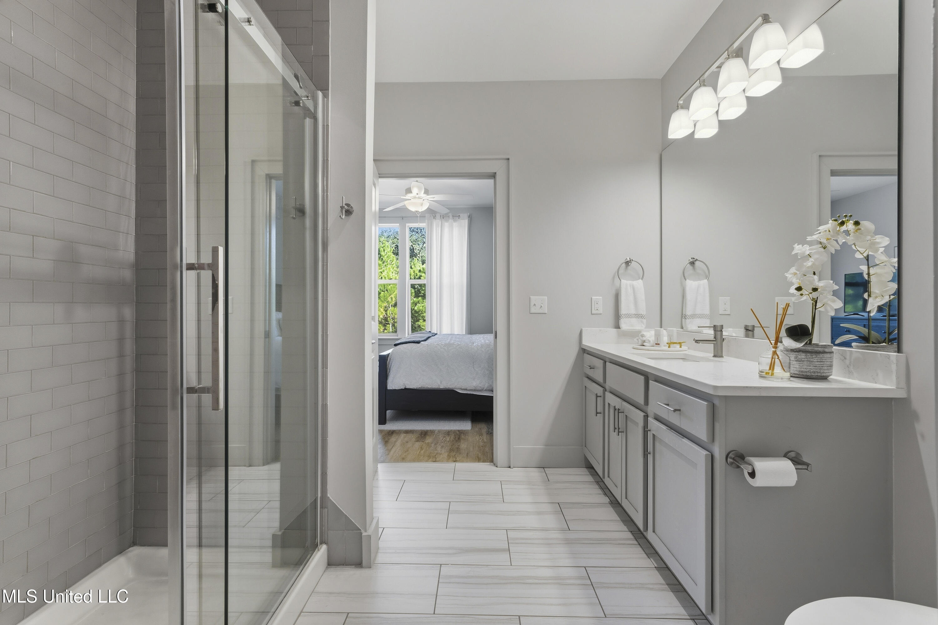 2501 Bienville Boulevard, 525