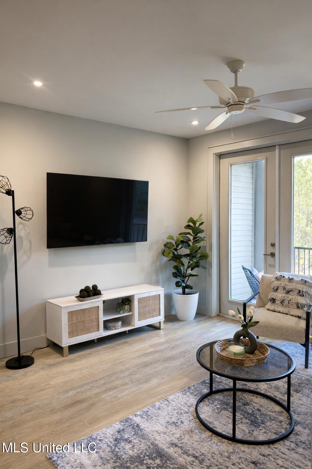 2501 Bienville Boulevard, 525