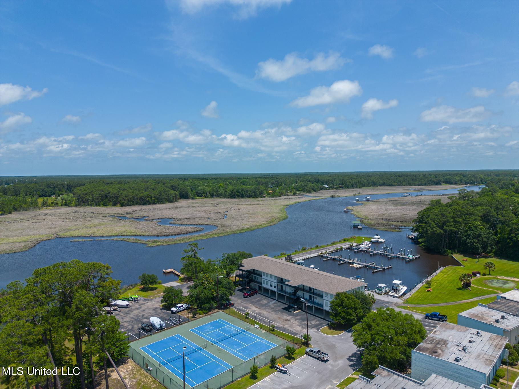 3230 Cumberland Road, 107