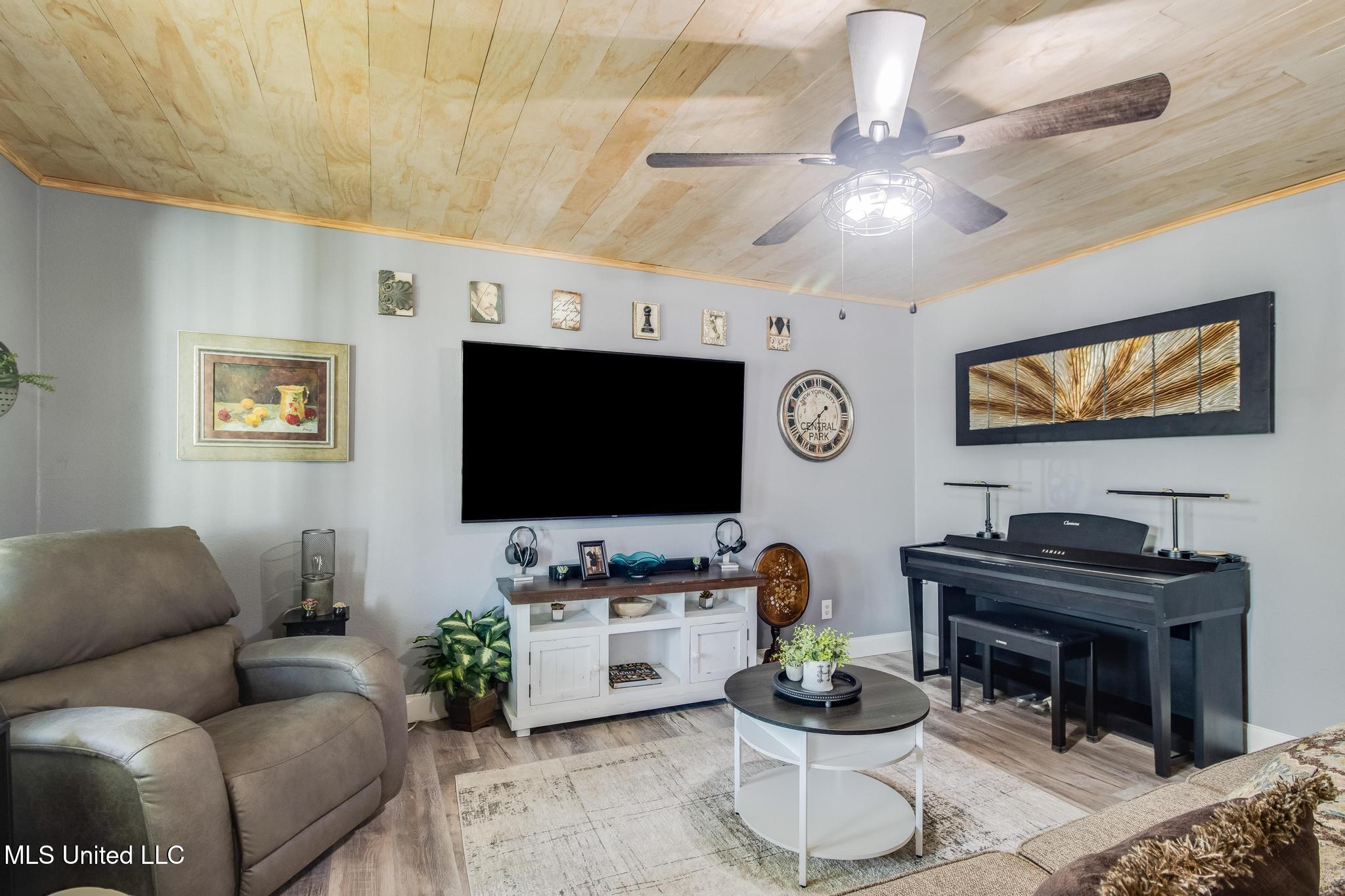 3230 Cumberland Road, 107