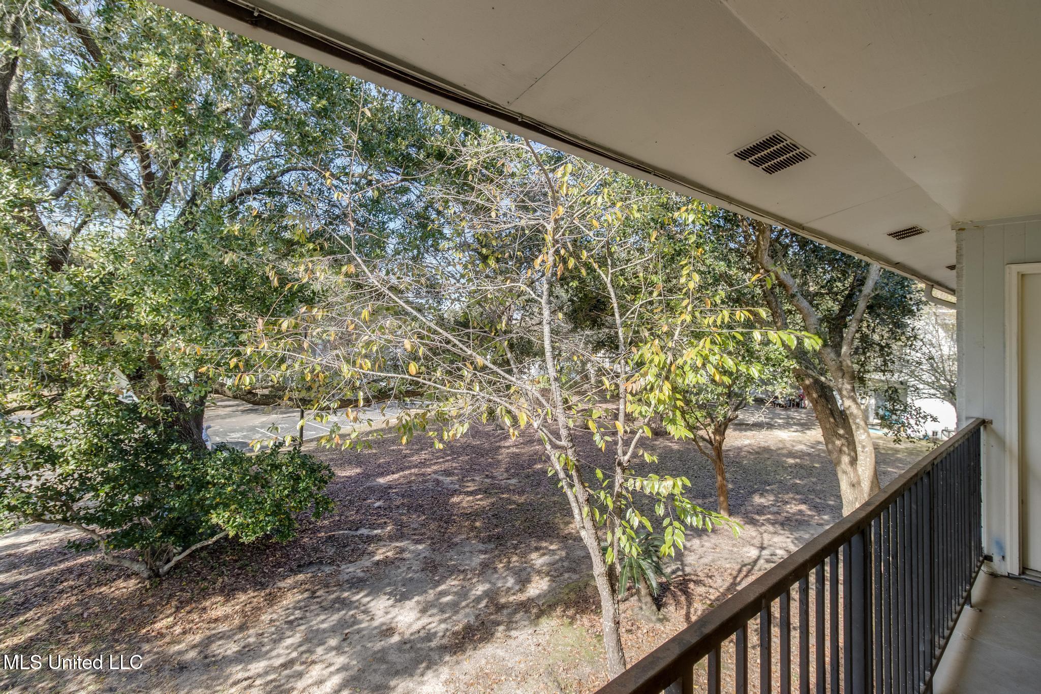 3230 Cumberland Road, 107