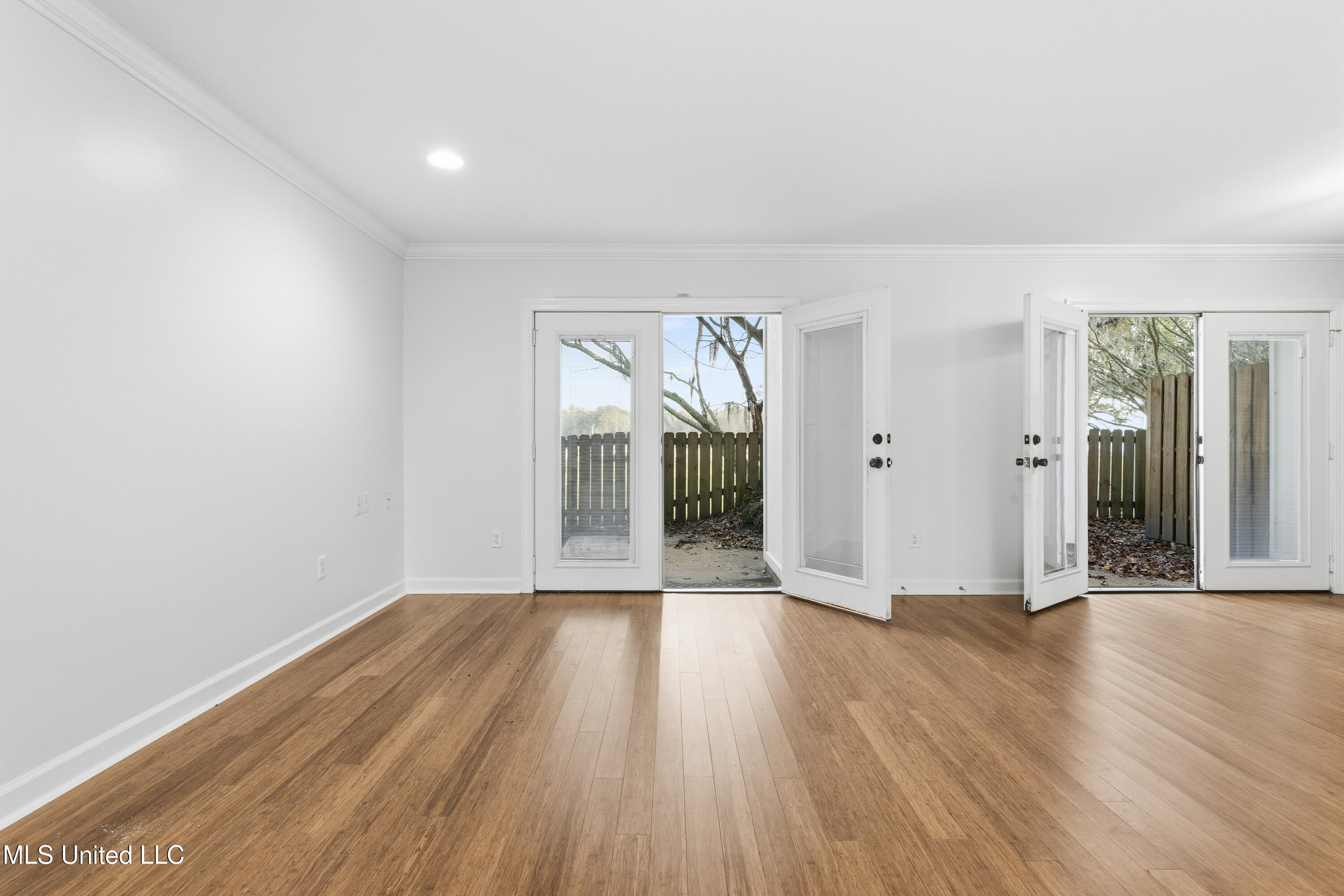 527 Front Beach Drive, 46