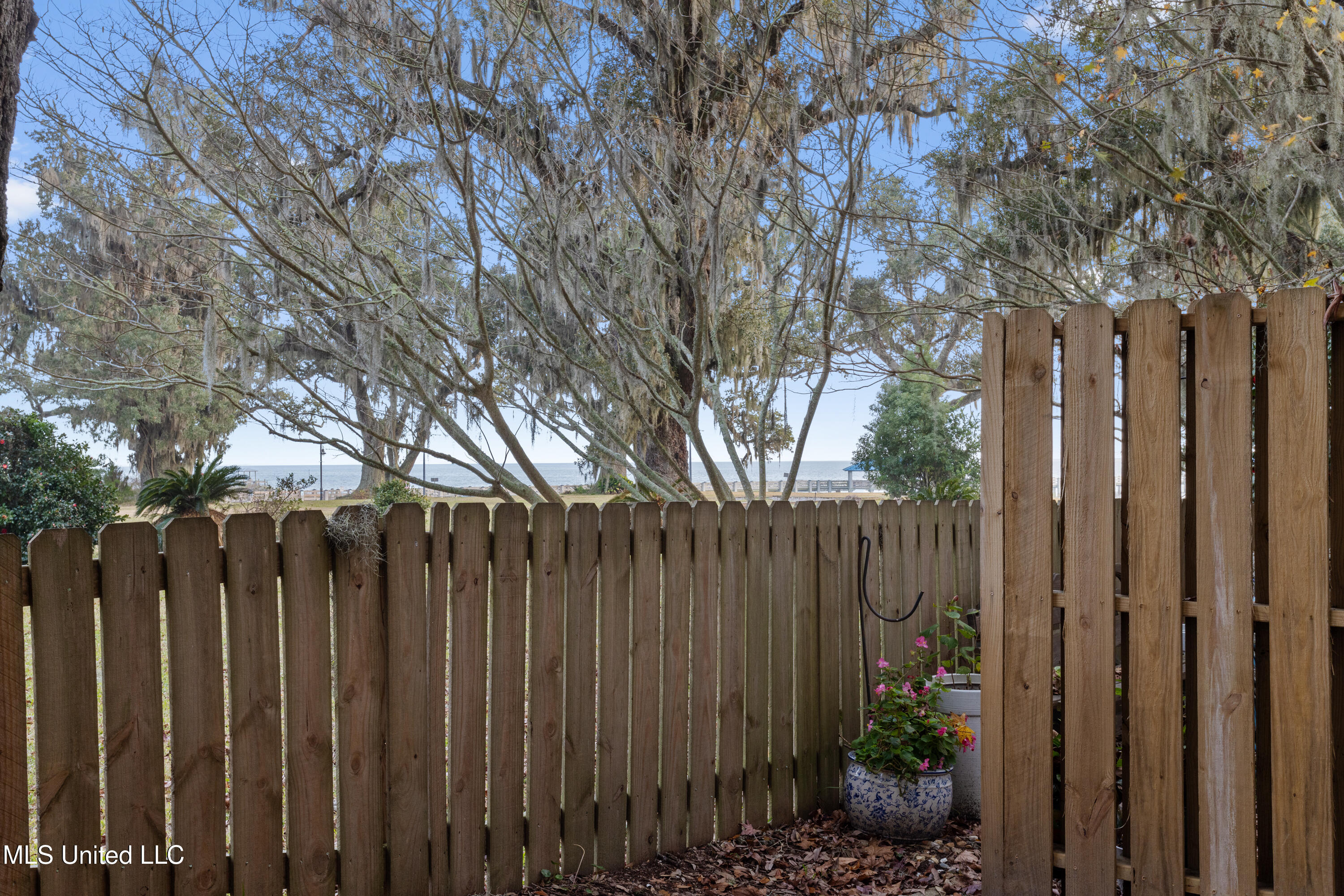 527 Front Beach Drive, 46