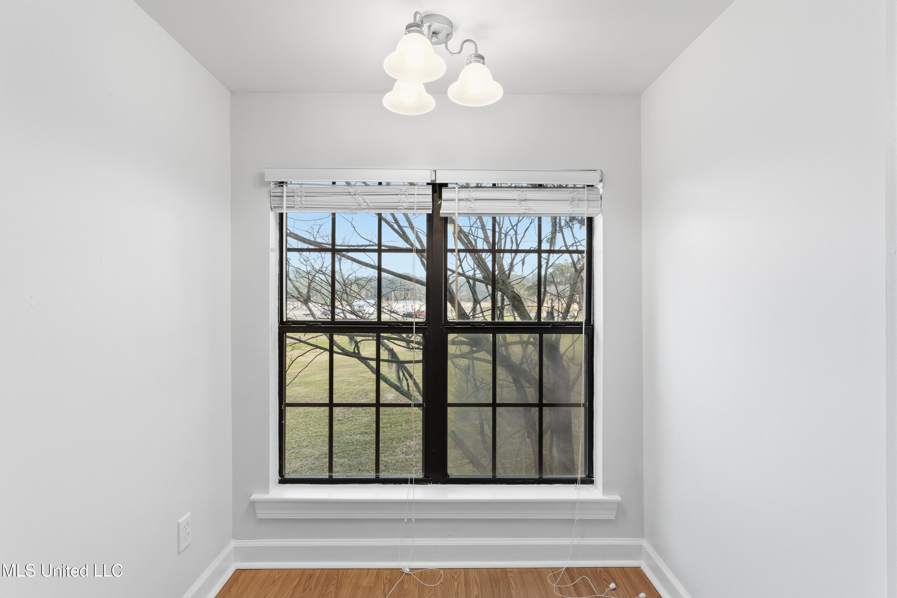 527 Front Beach Drive, 46