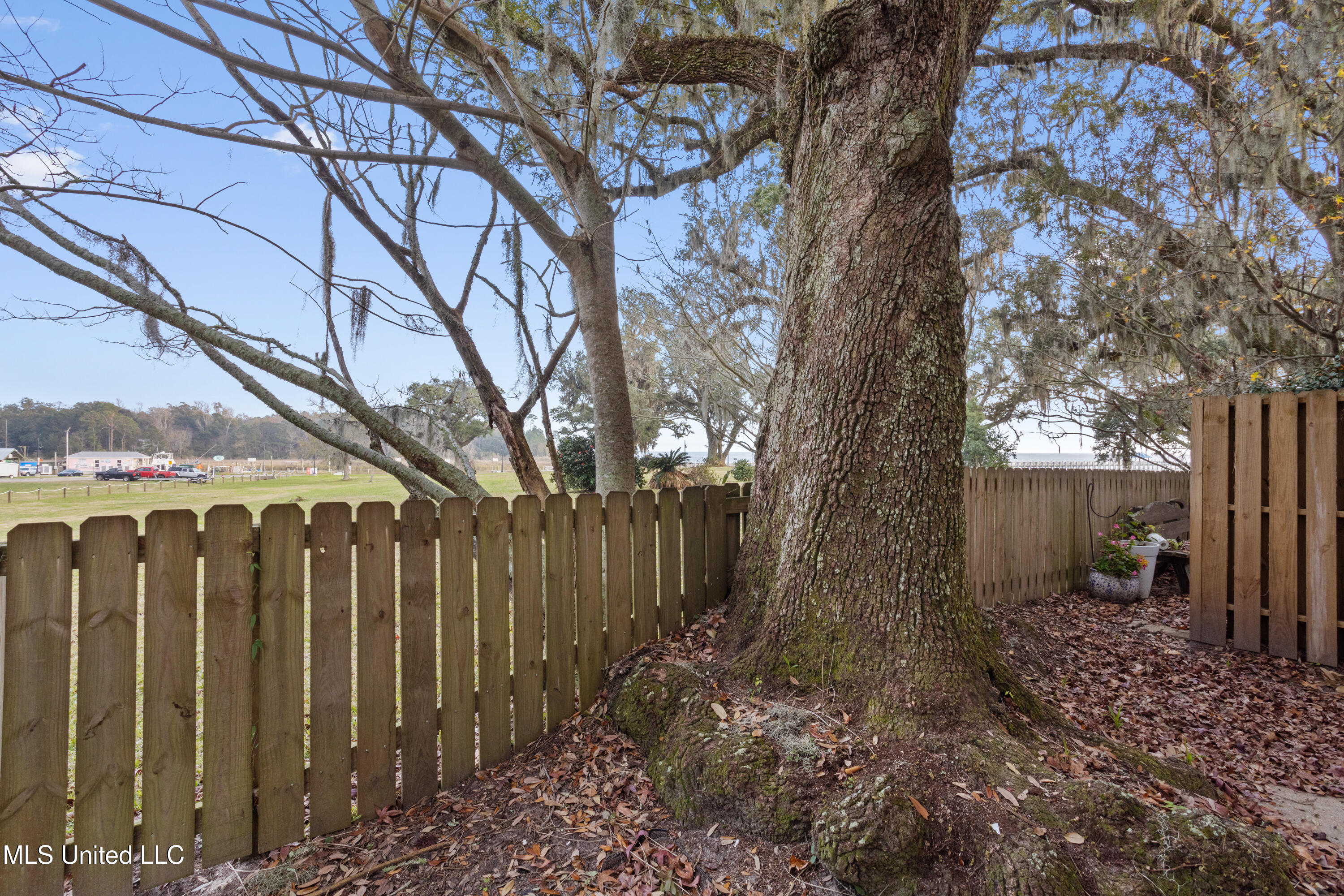 527 Front Beach Drive, 46