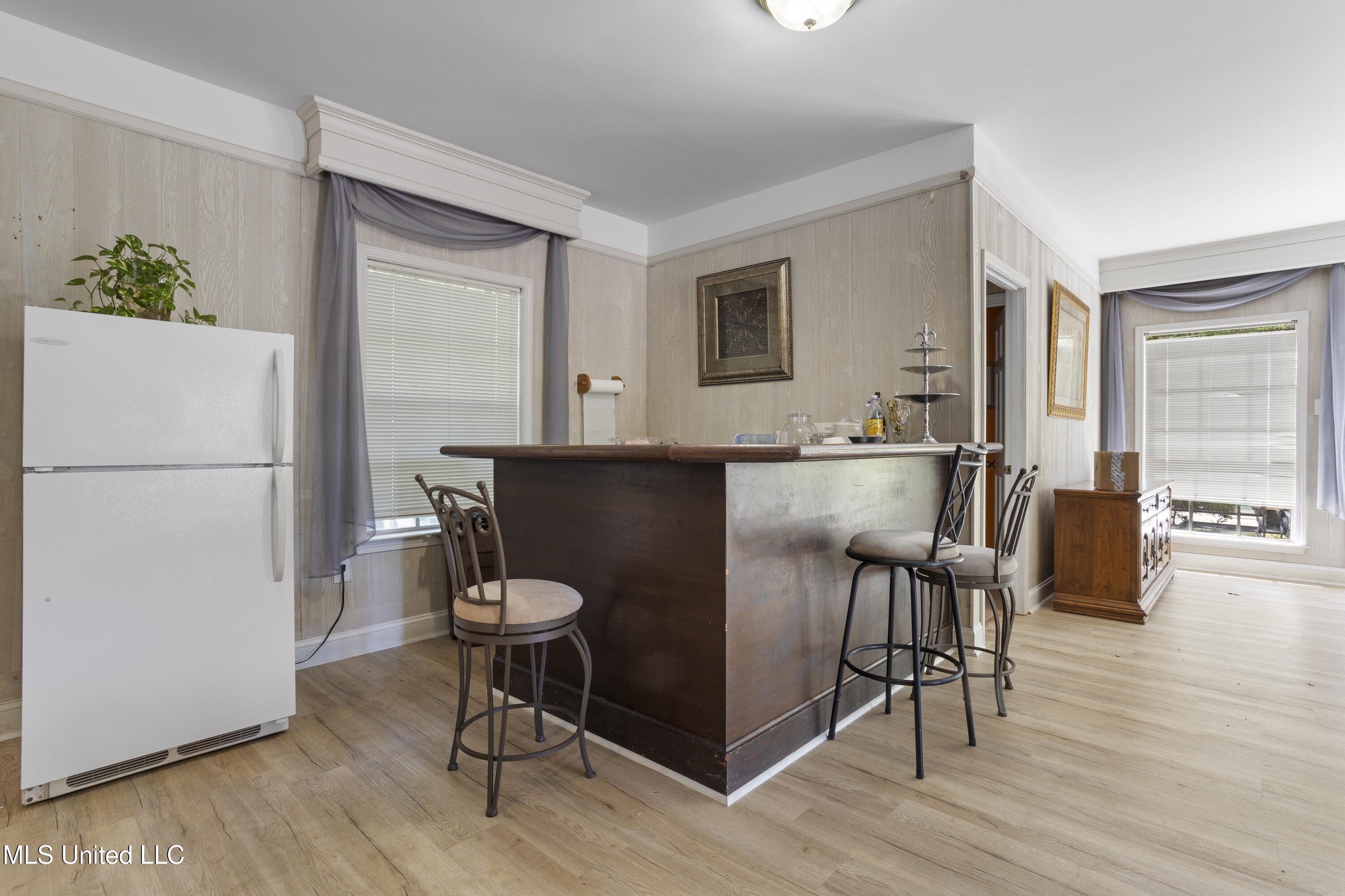 14 Independence Drive, 14