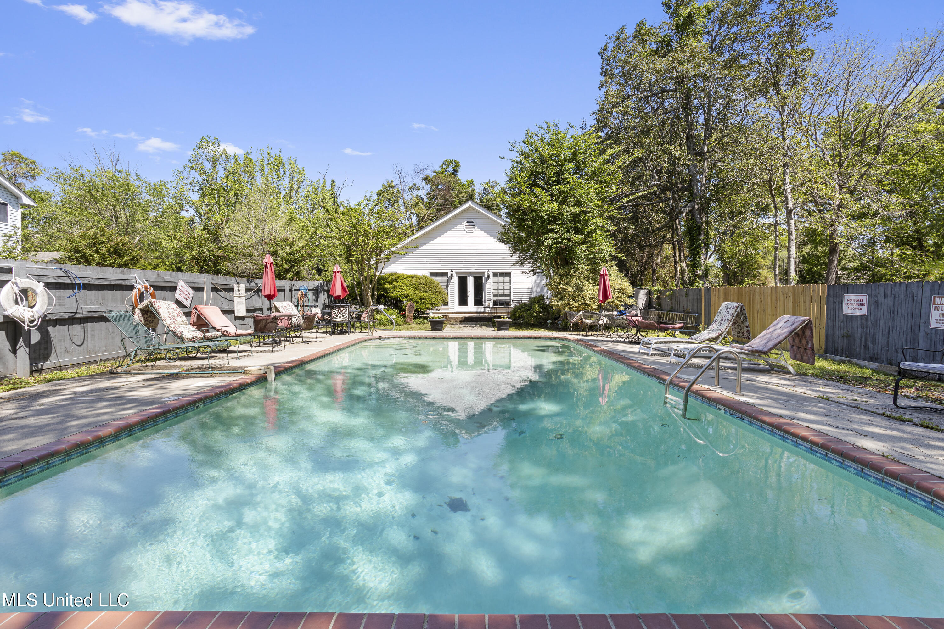 14 Independence Drive, 14