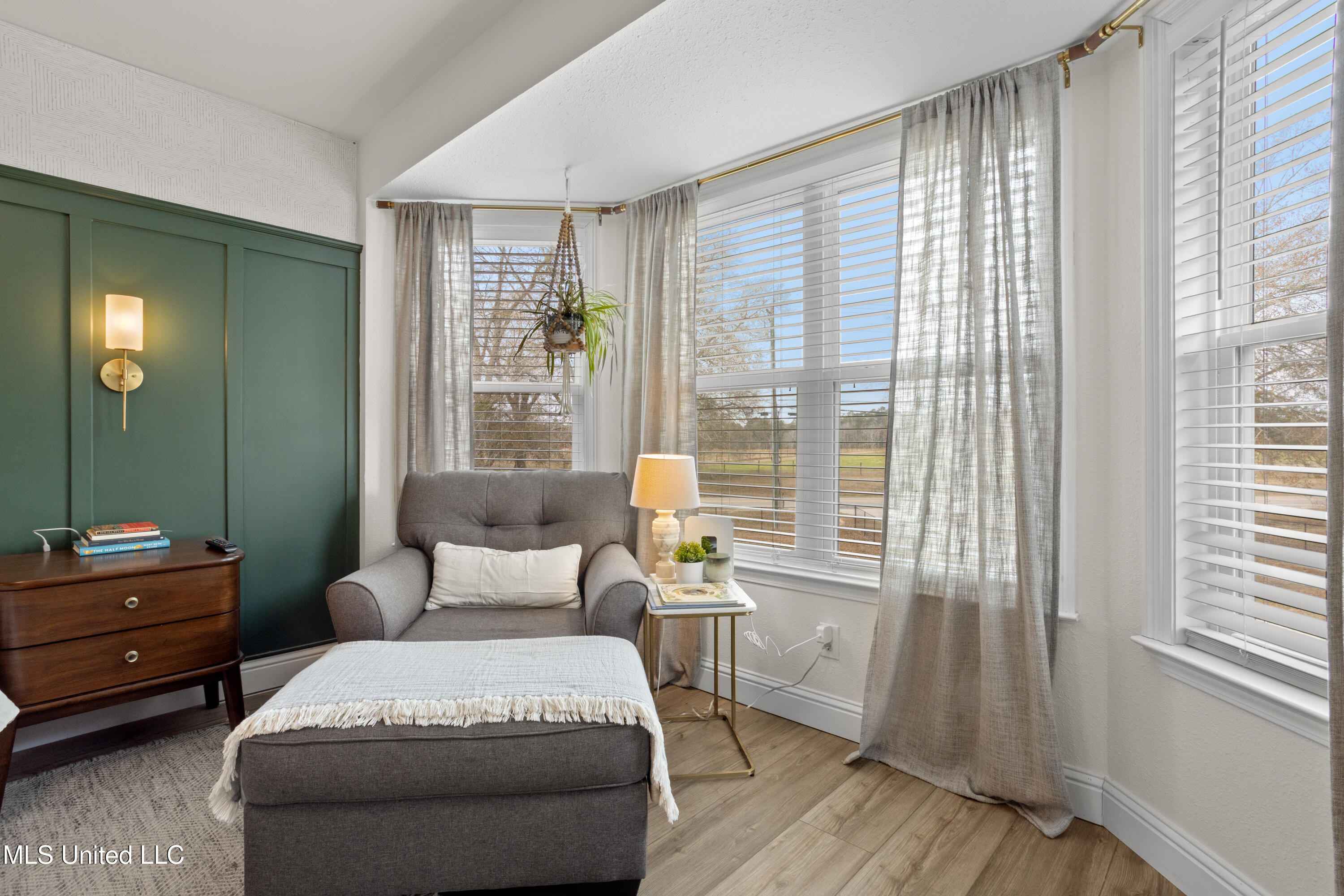 15392 Three Rivers Road