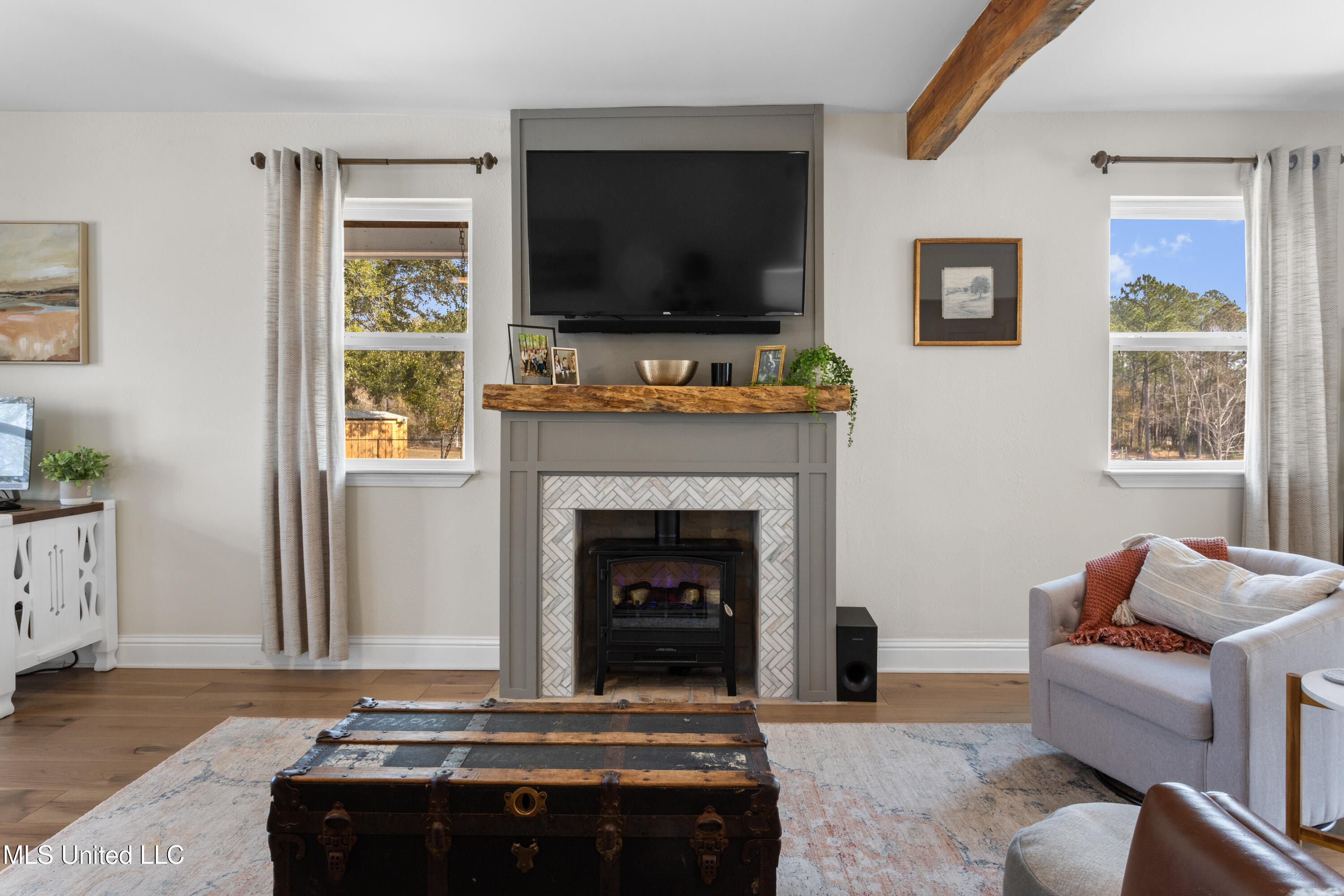 15392 Three Rivers Road