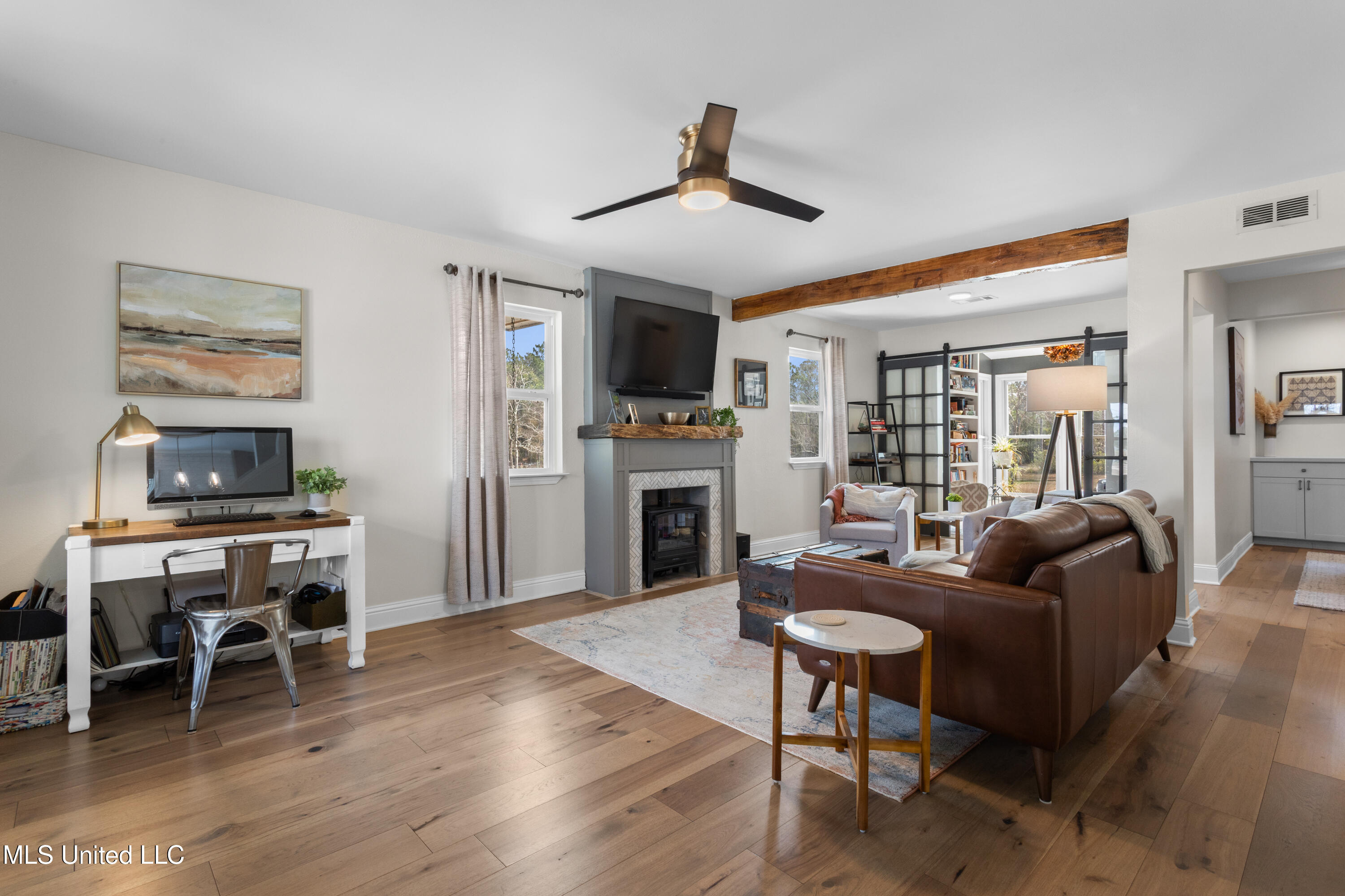 15392 Three Rivers Road