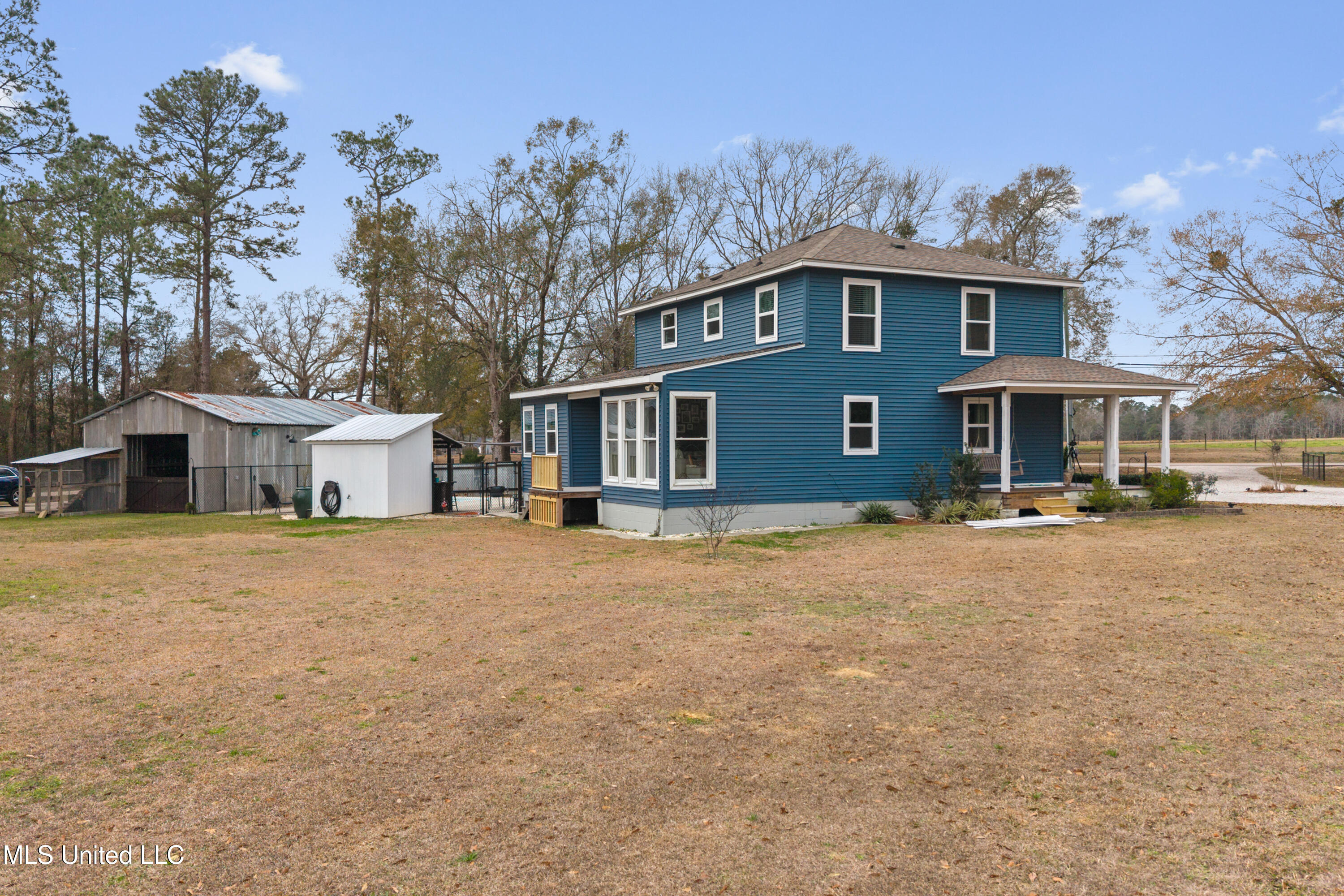 15392 Three Rivers Road