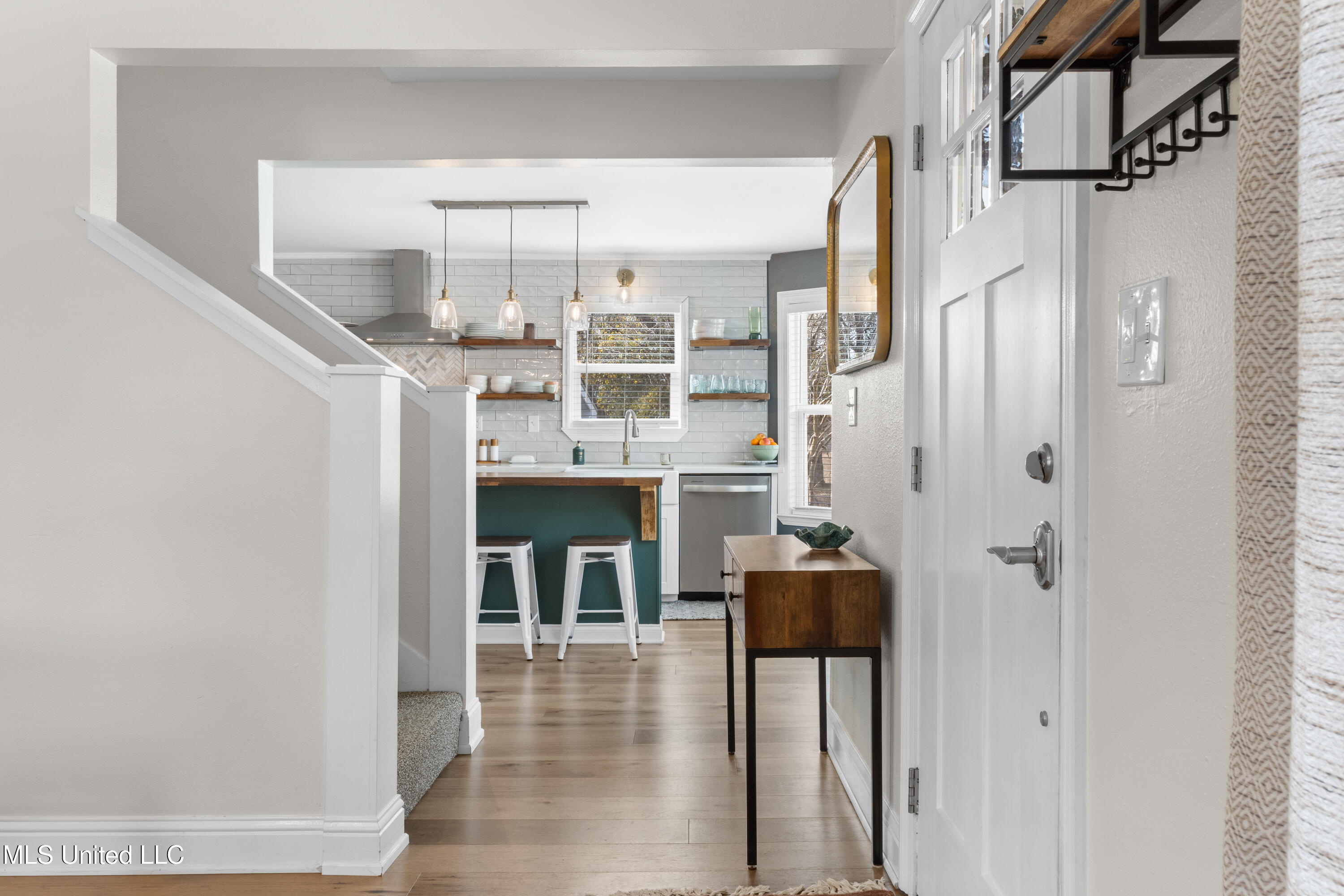 15392 Three Rivers Road