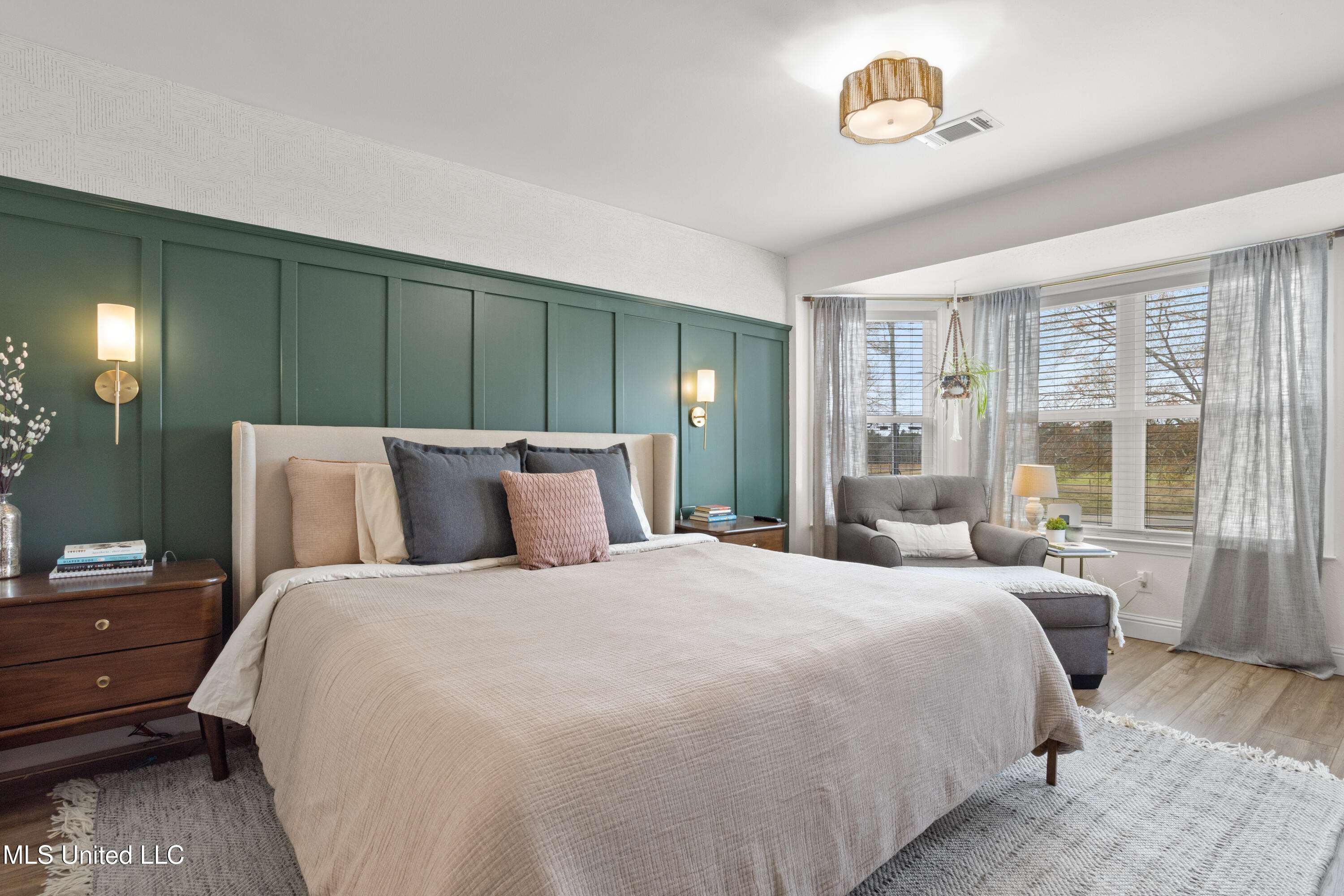 15392 Three Rivers Road