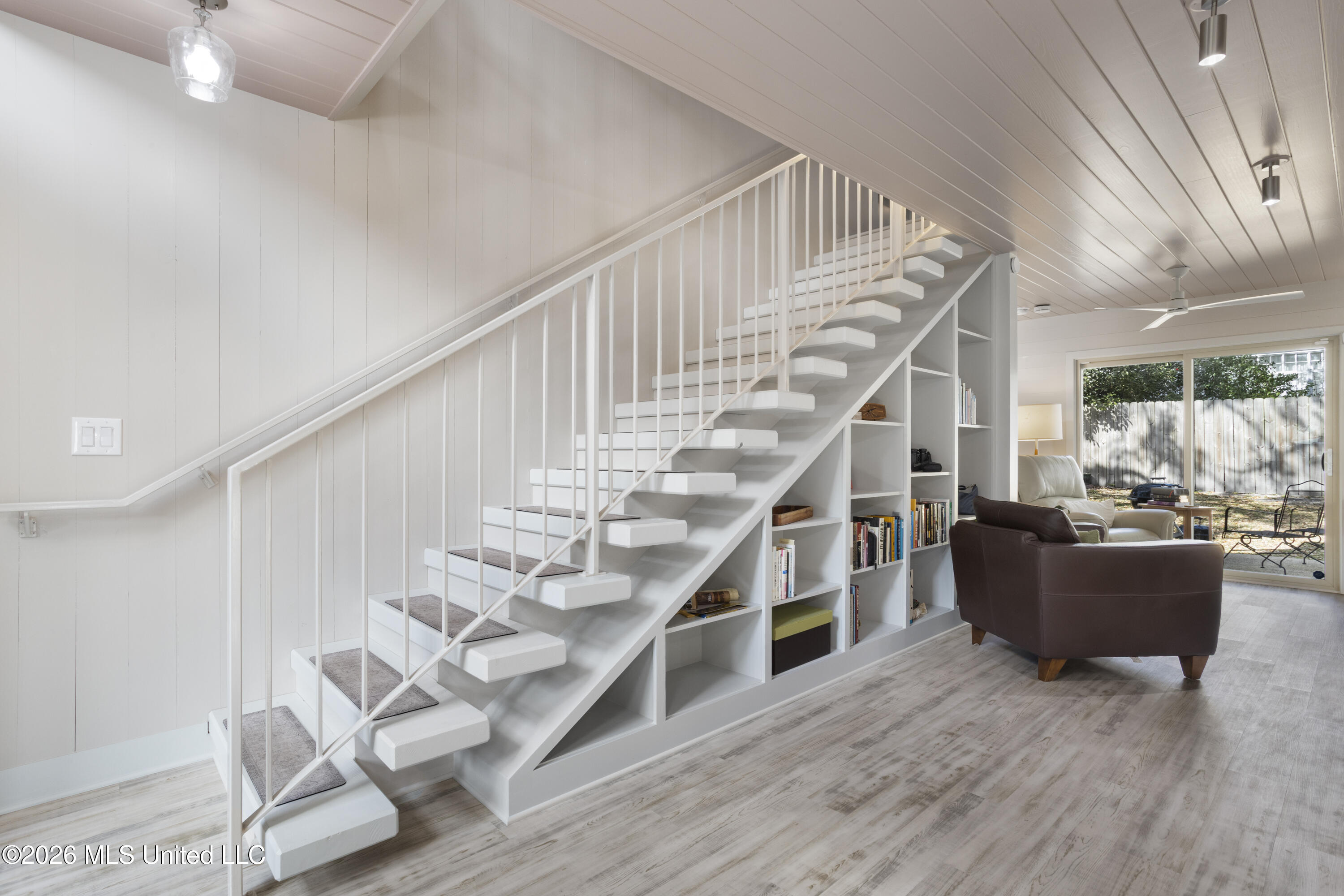 527 Front Beach Drive, 20