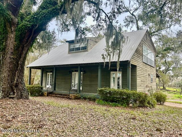 408 Oakwood Drive