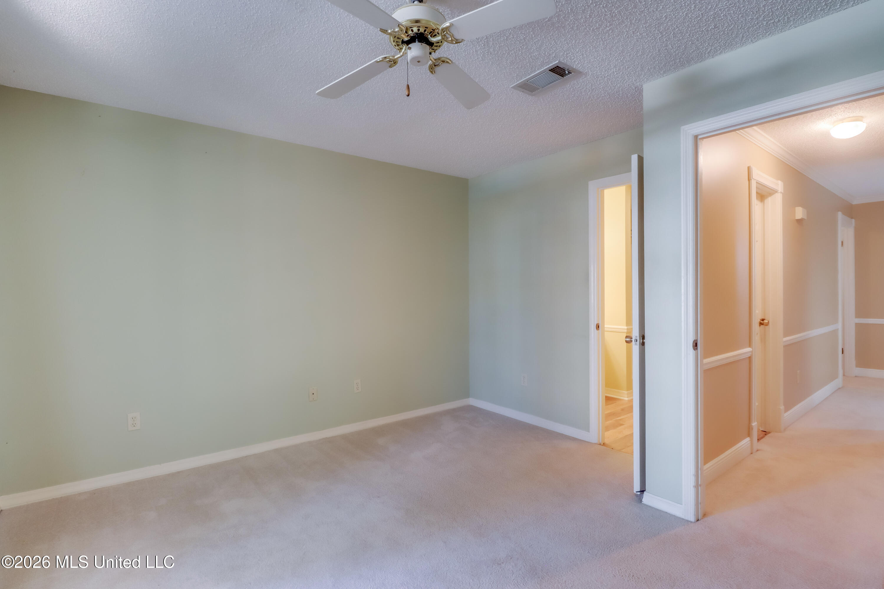 408 Oakwood Drive