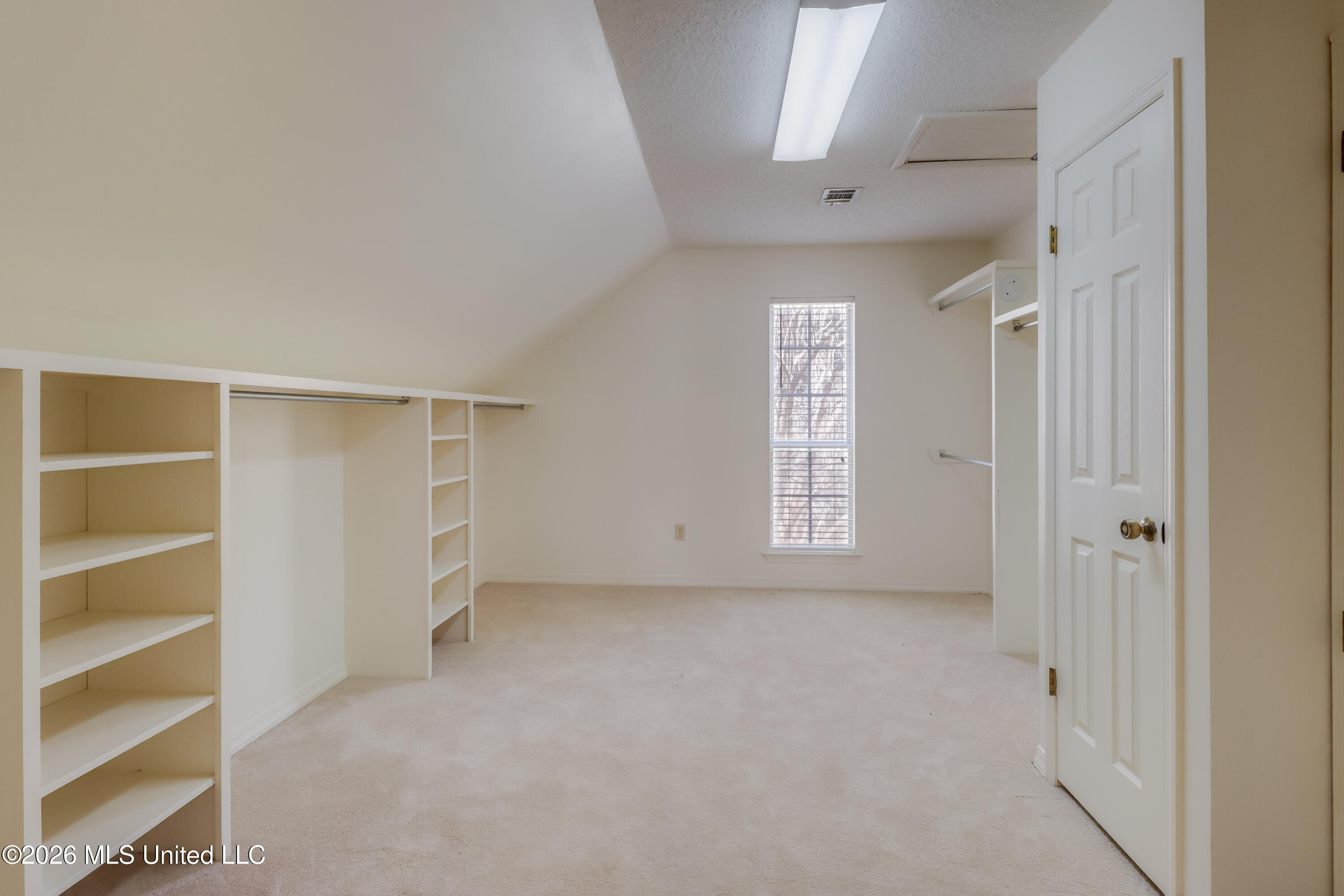 408 Oakwood Drive