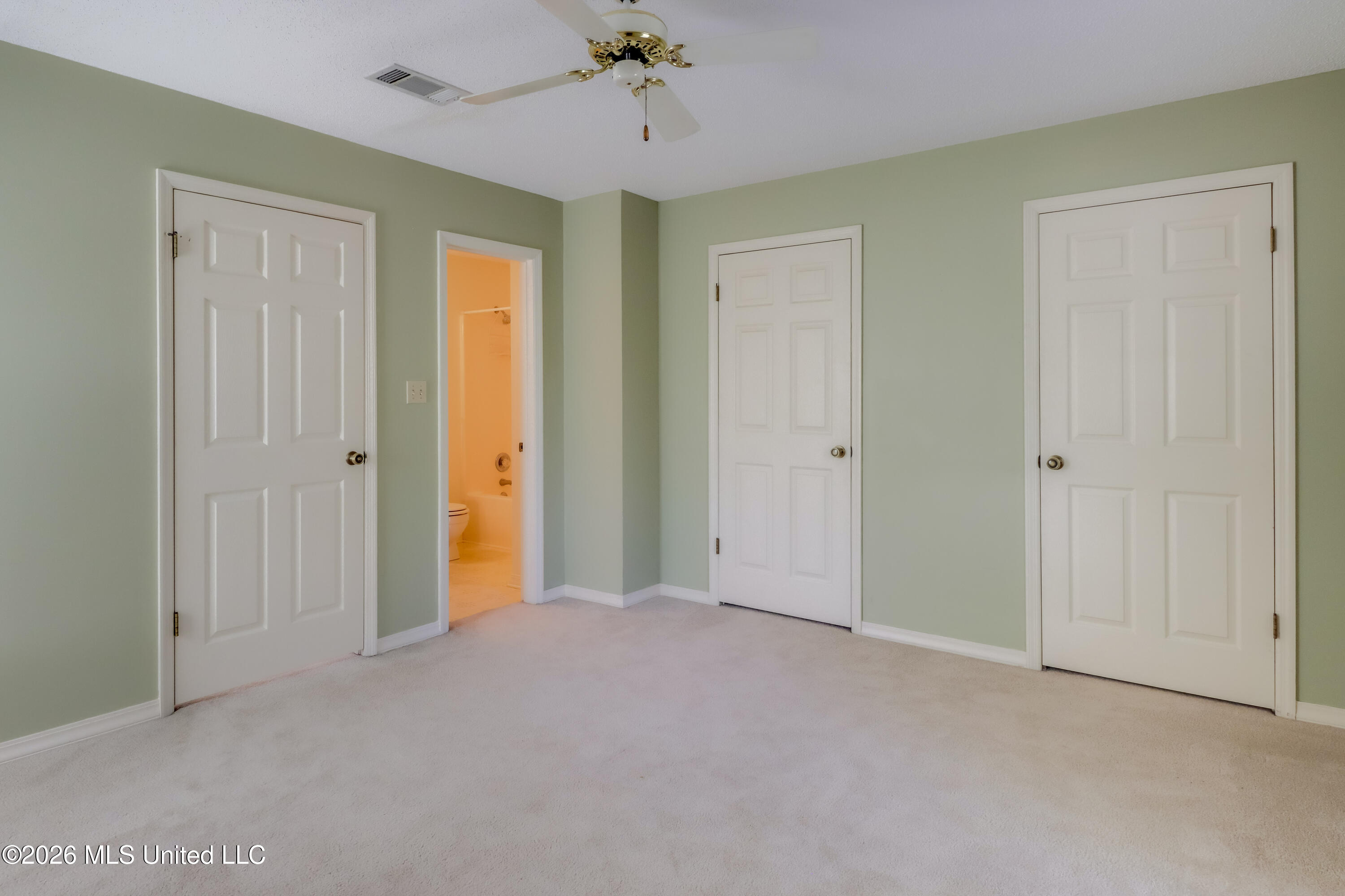 408 Oakwood Drive