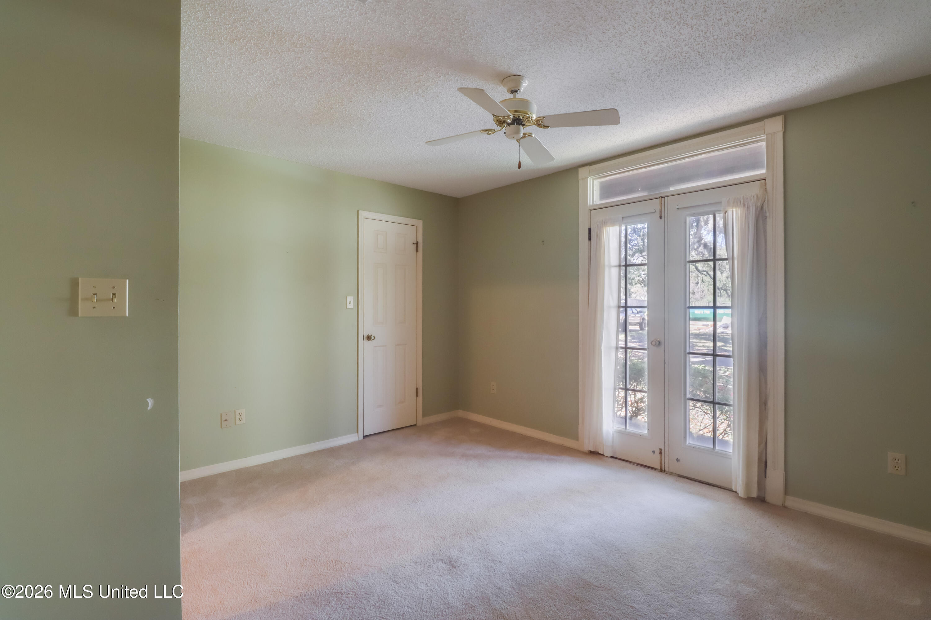 408 Oakwood Drive