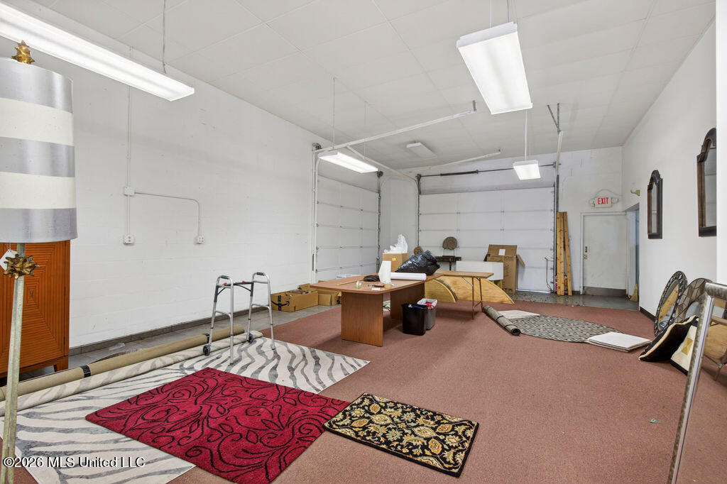 2005 Government Street