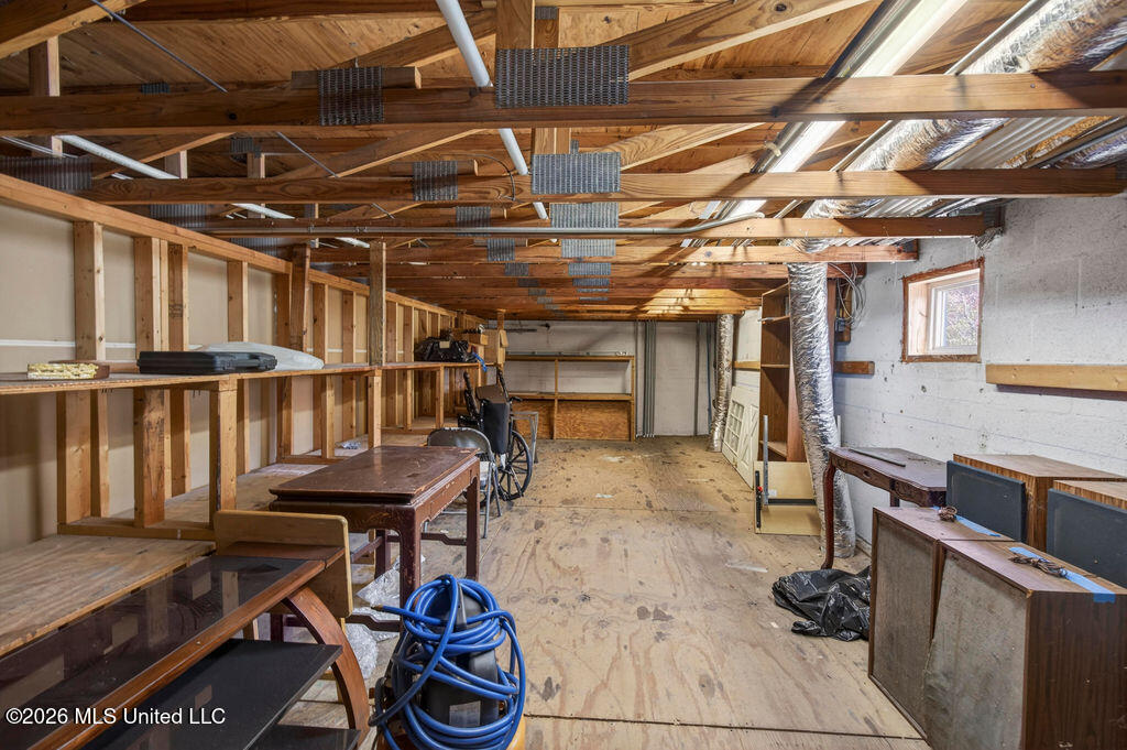 2005 Government Street