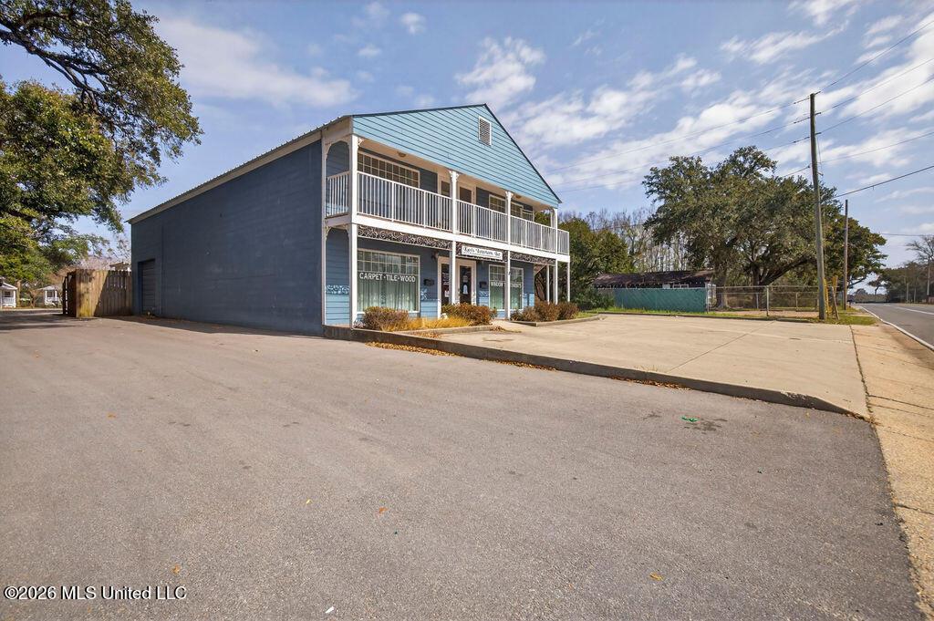 2005 Government Street