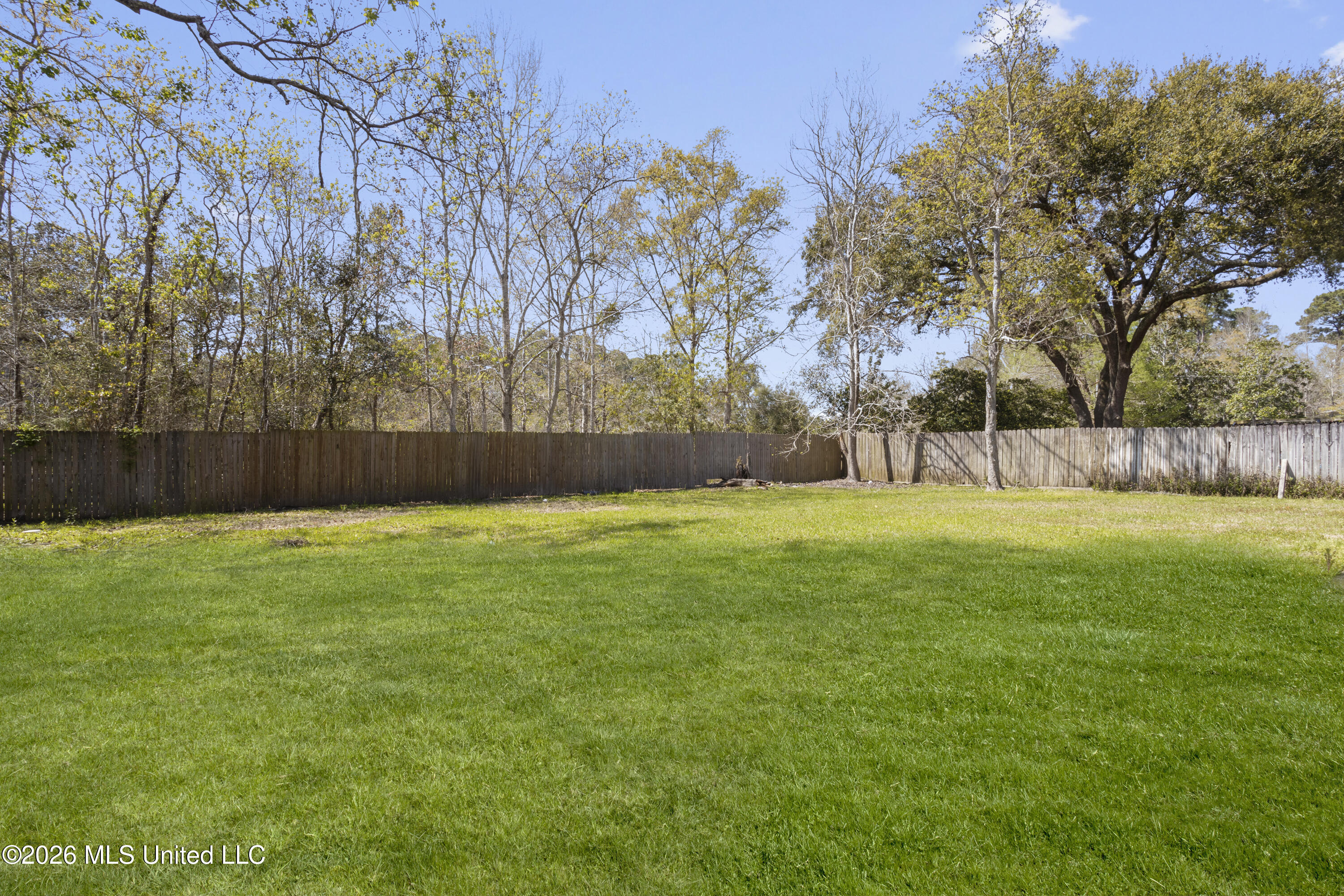 9021 W Simmons Circle