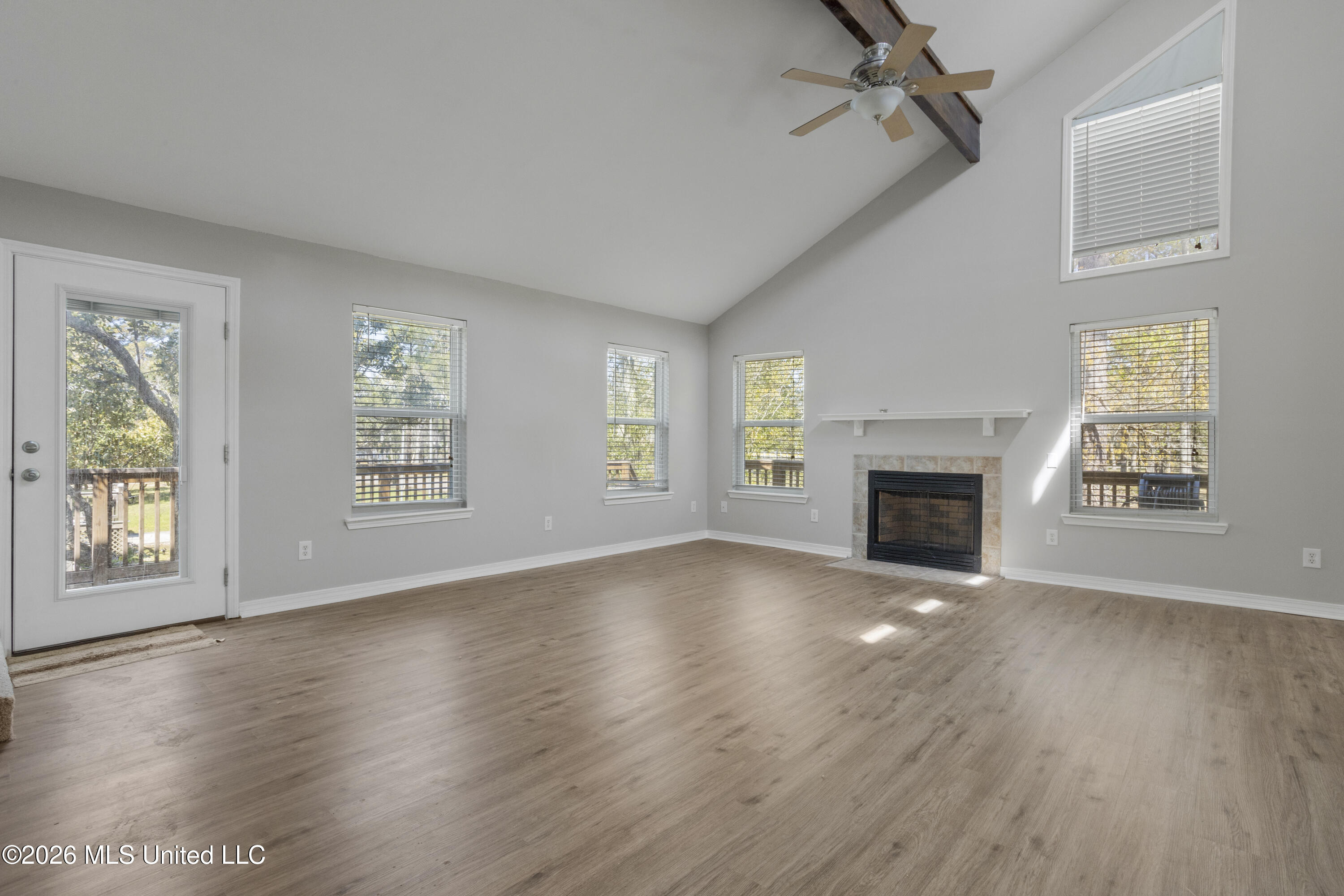 9021 W Simmons Circle