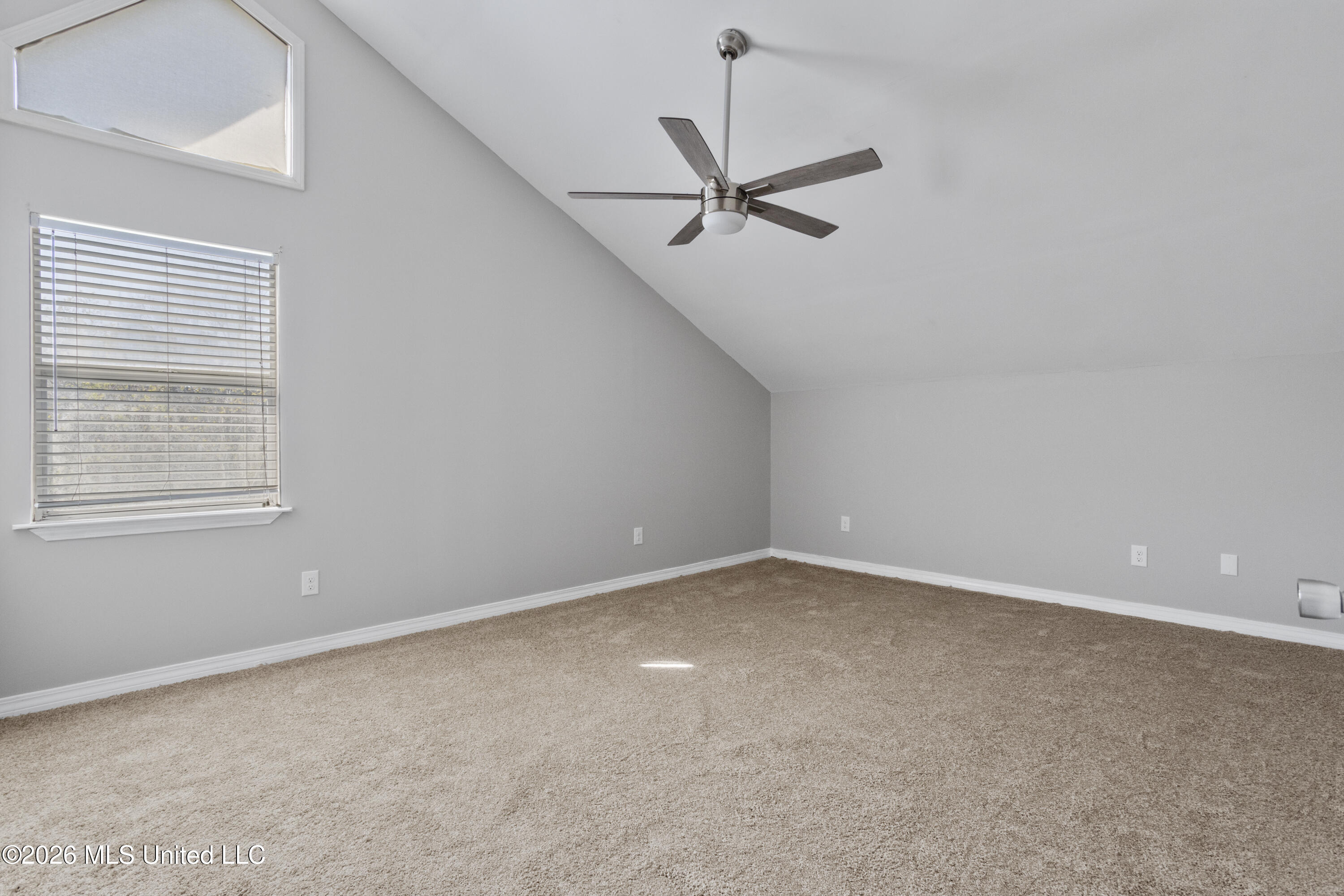 9021 W Simmons Circle