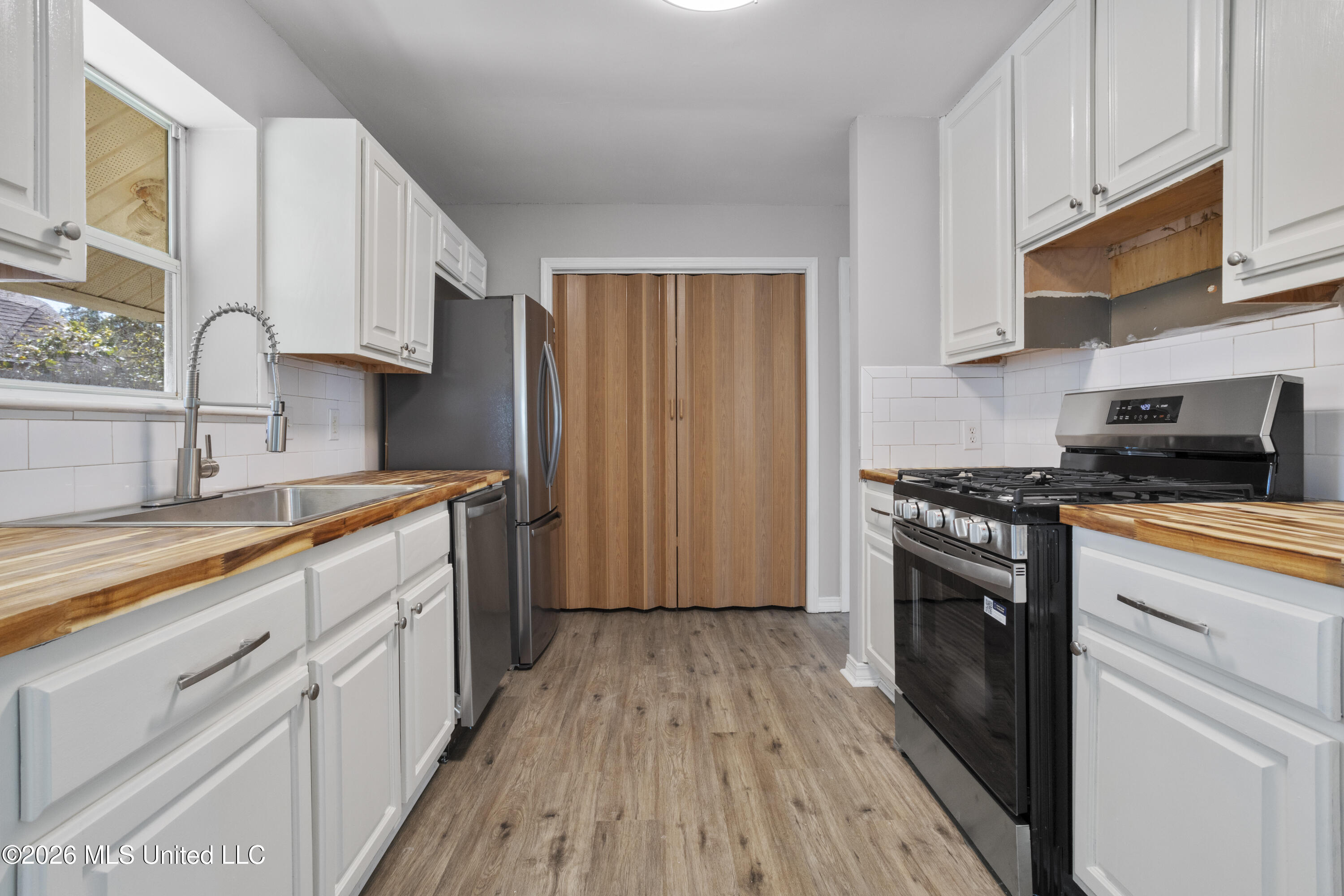 9021 W Simmons Circle