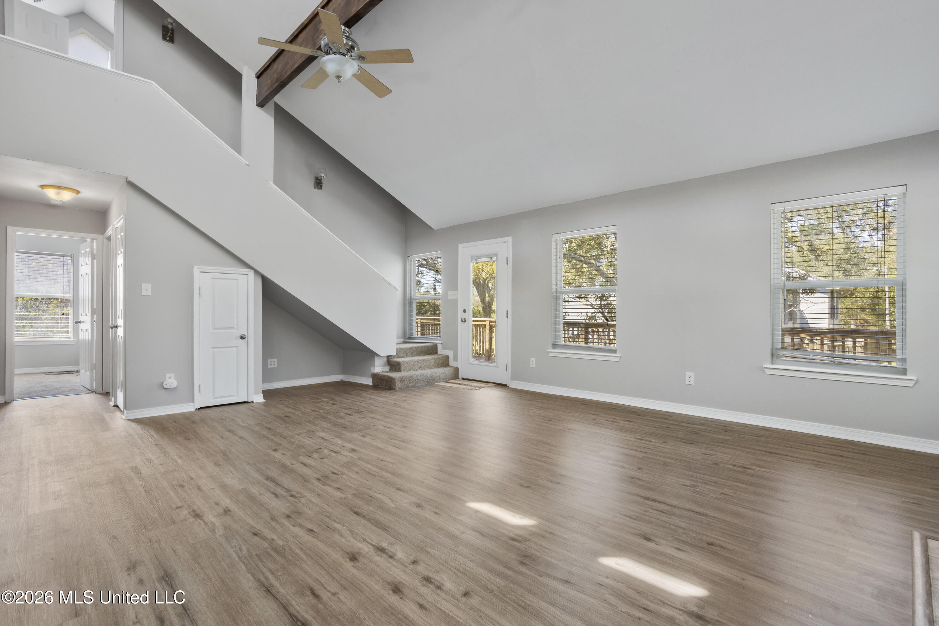 9021 W Simmons Circle