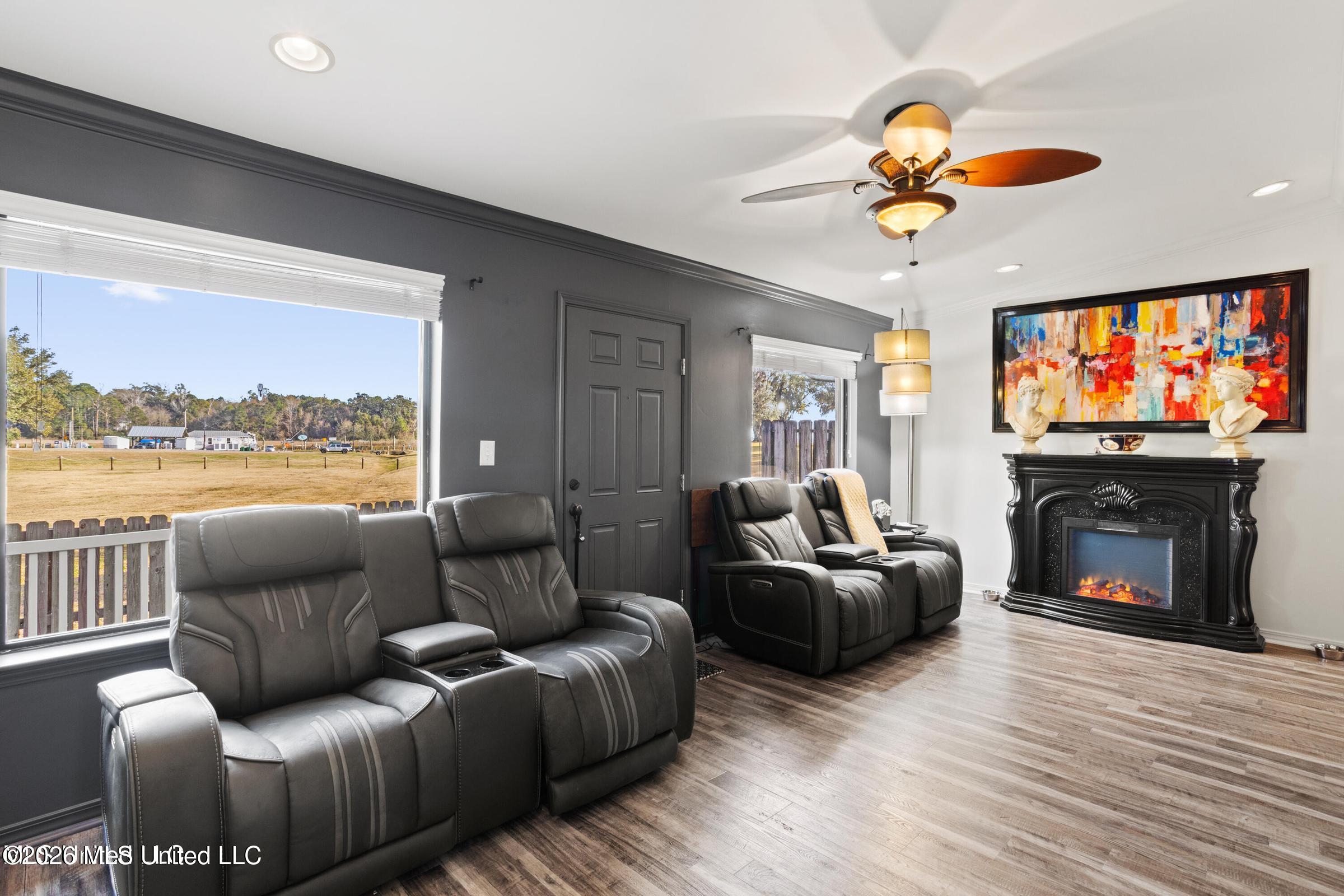 527 Front Beach Drive, 40