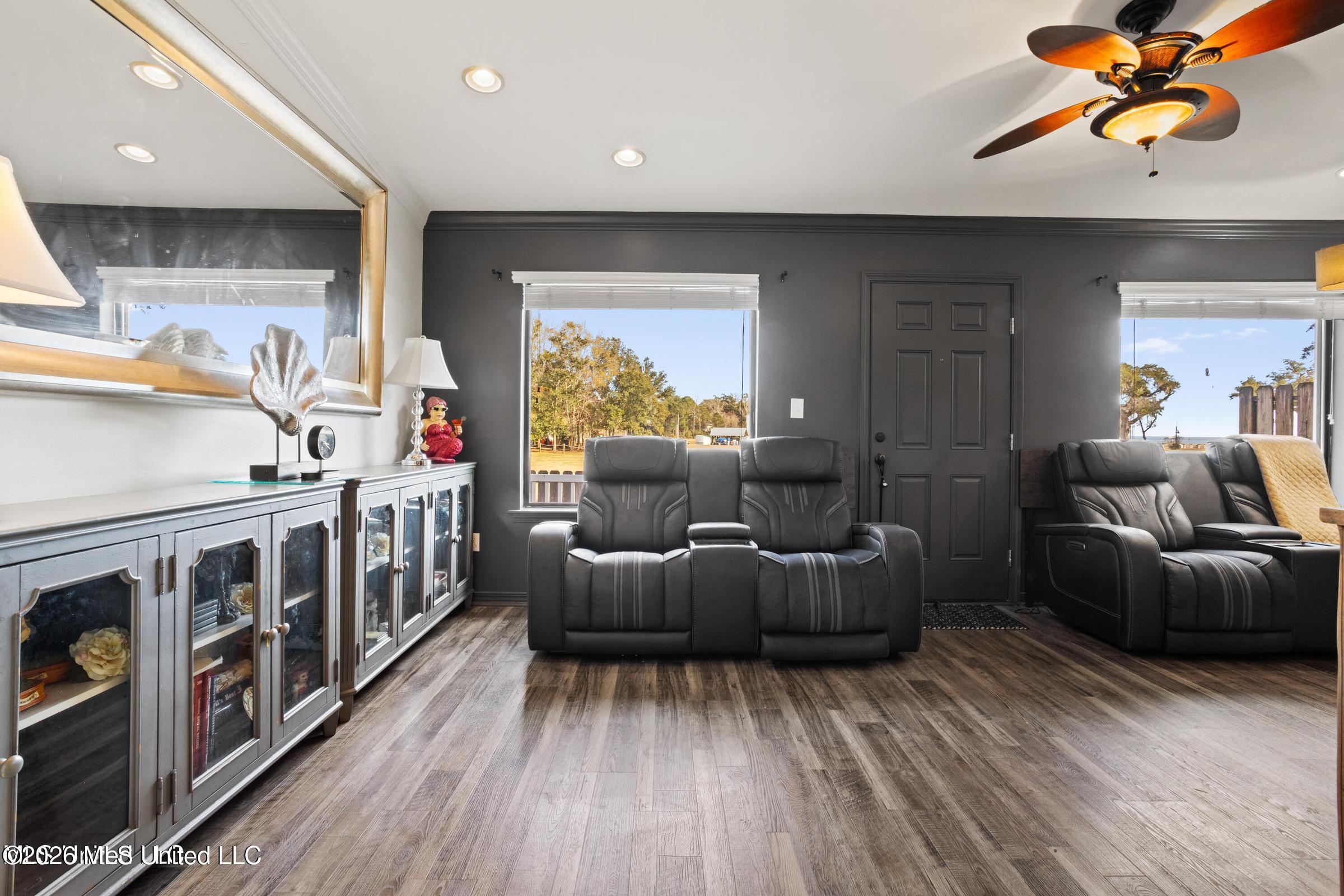 527 Front Beach Drive, 40