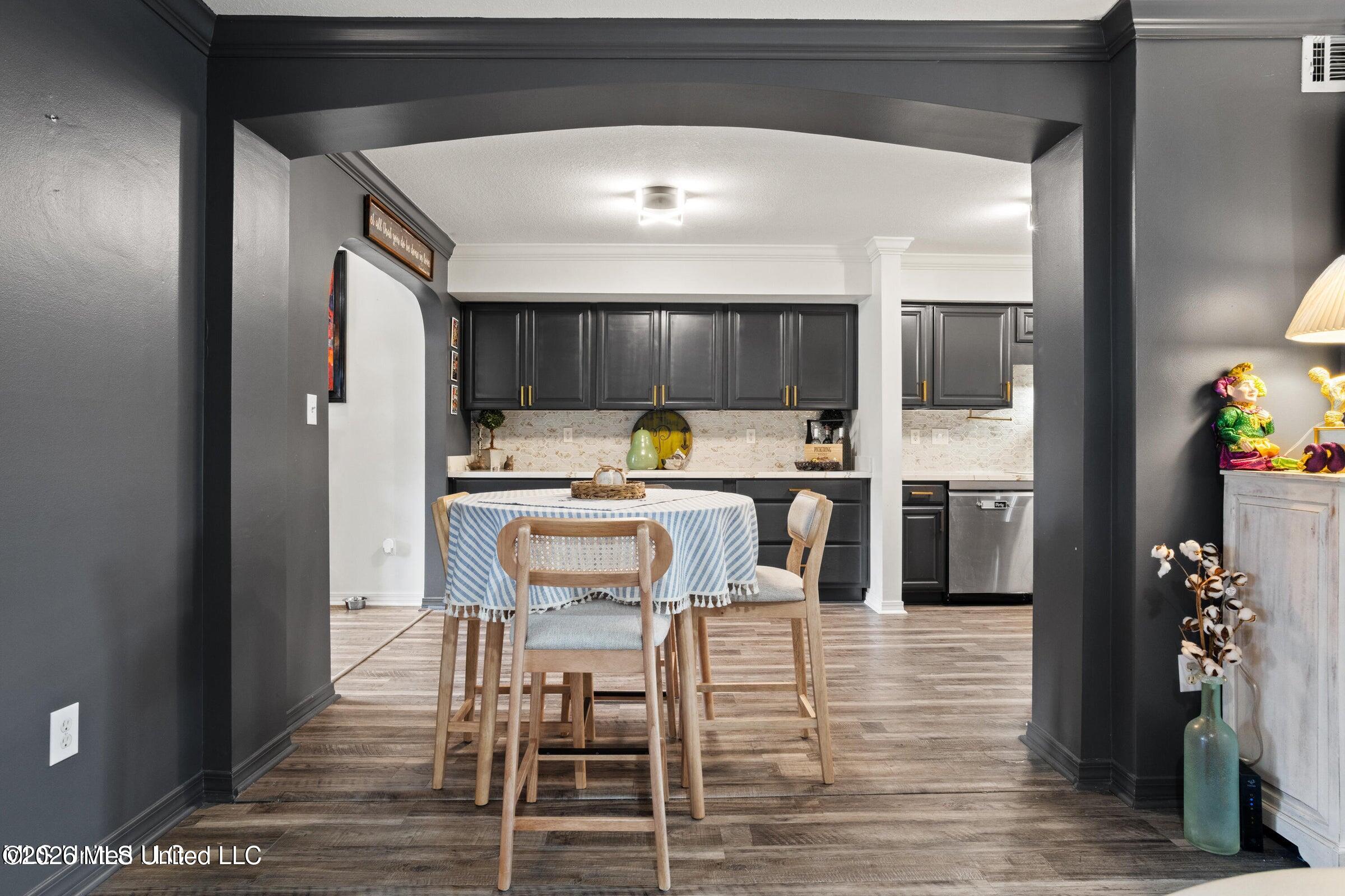 527 Front Beach Drive, 40